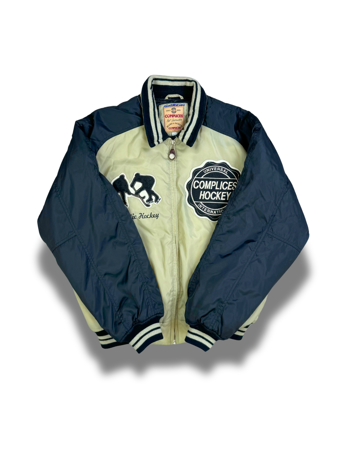 blouson-y2k-manteau-veste-homme-vintage-vetements-vintage-vetement-grossiste-friperie-wholesaler-seconde-main-marque-occasion-textile-piece-annees-80-90-2000-2010-french-pick-reseller-vinted-reseller-vinted-vente-en-ligne