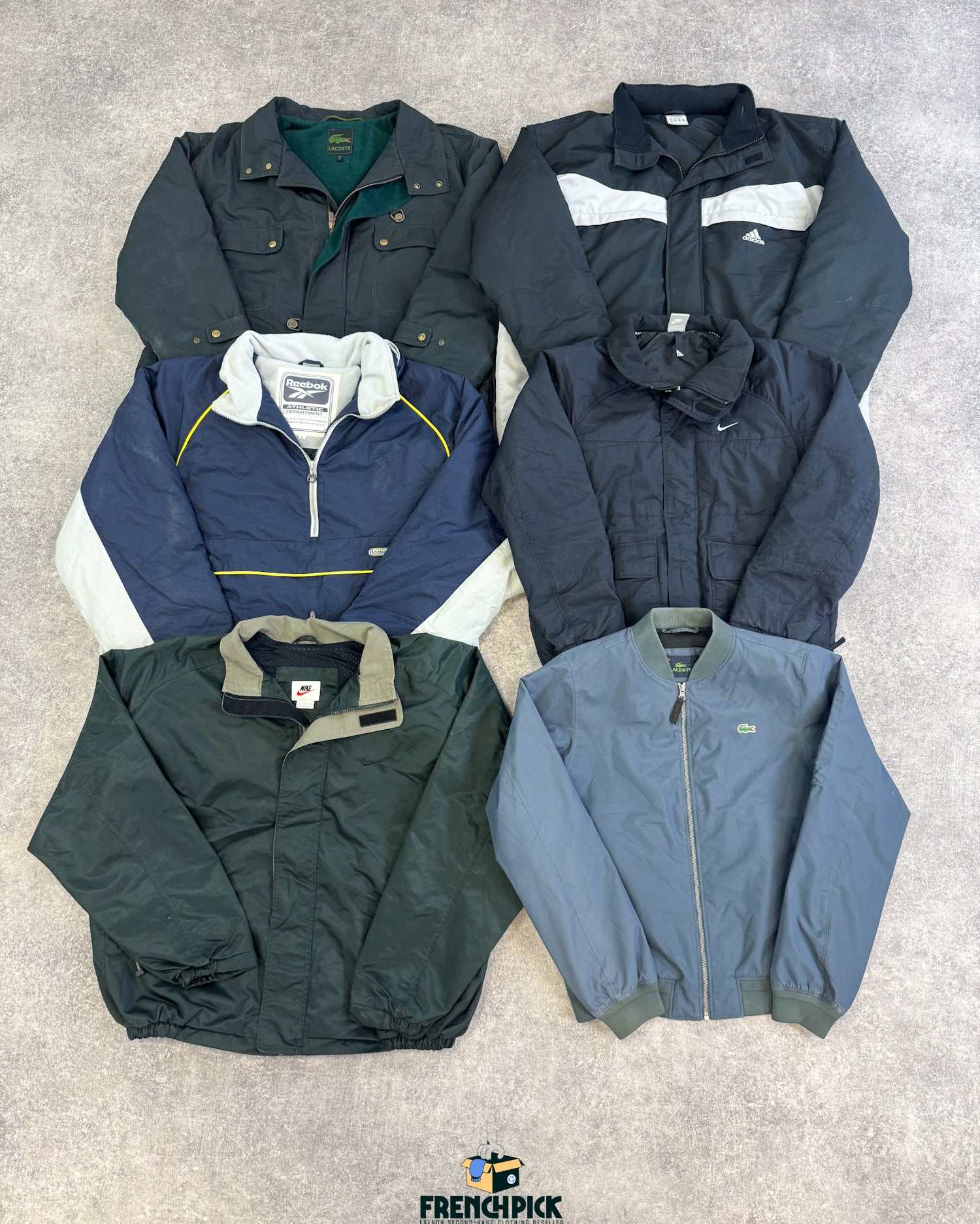 manteau-brand-marque-lacoste-nike-adidas-tommy-Dickies-homme-femme-vintage-moderne-vetement-grossiste-friperie-wholesaler-seconde-main-marque-occasion-textile-piece-annees-80-90-2000-2010-french-pick