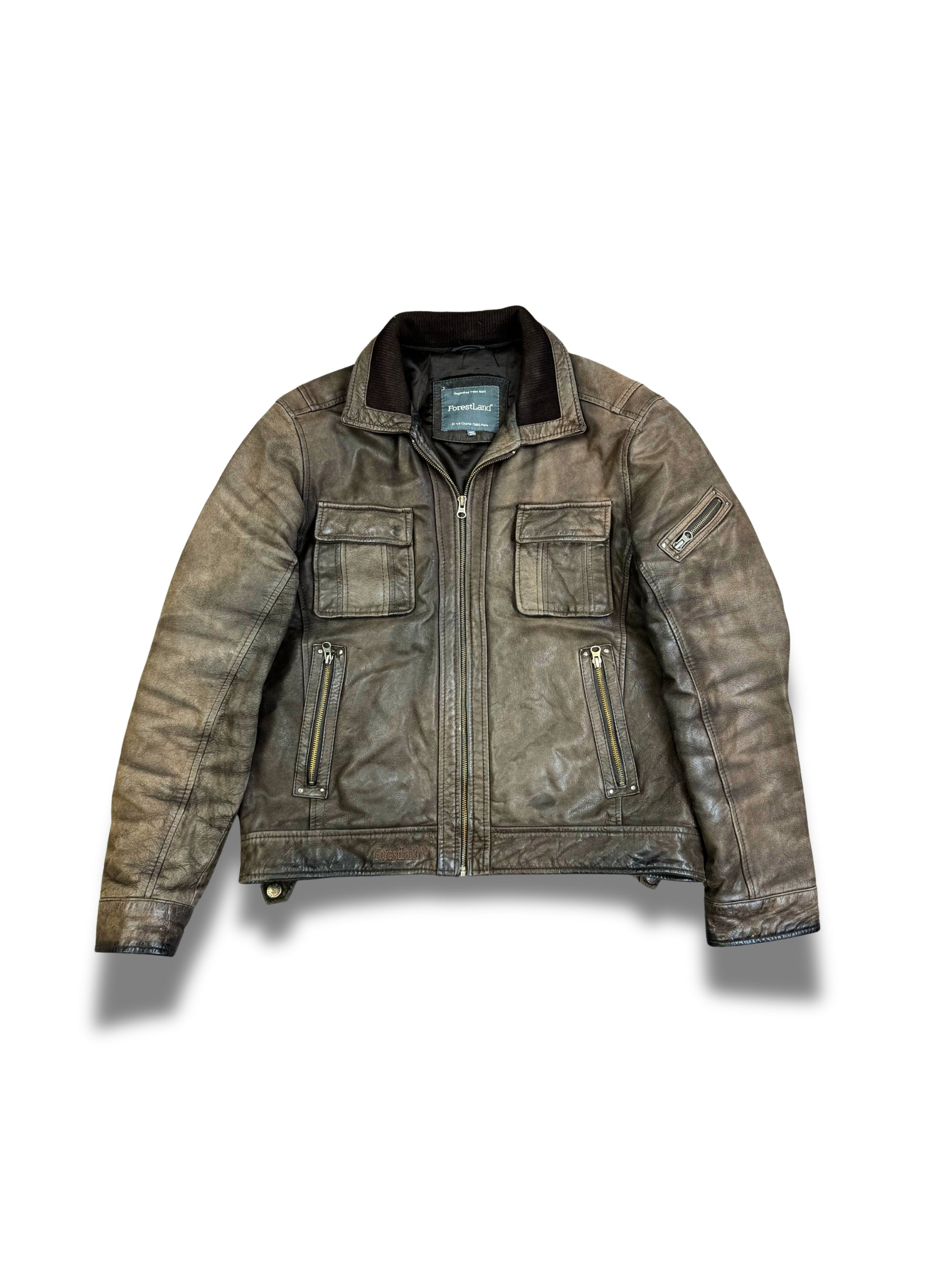 blouson-cuirs-manteau-veste-en-cuir-blazer-vintage-vrai-cuir-de-vache-daim-patine-ancien-homme-vintage-vetements-vintage-vetement-grossiste-friperie-wholesaler-seconde-main-marque-occasion-textile-piece-annees-80-90-2000-2010-french-pick-reseller-vinted-reseller-vinted-vente-en-ligne