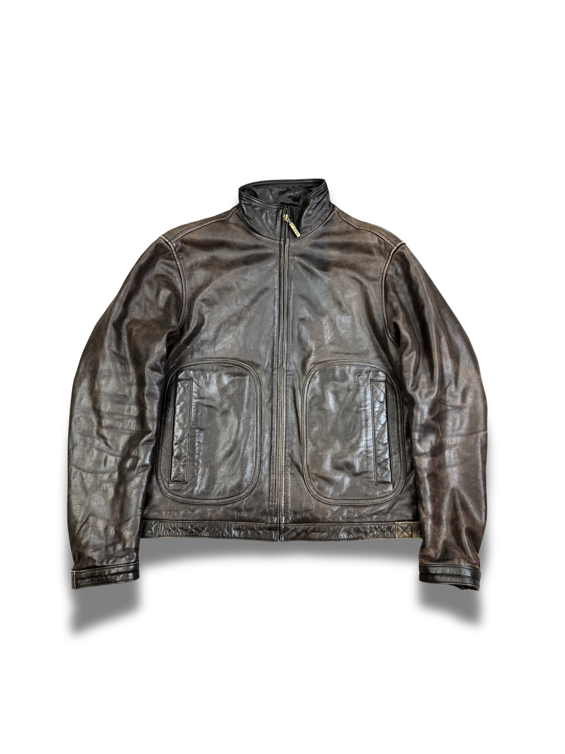 blouson-cuirs-manteau-veste-en-cuir-blazer-vintage-vrai-cuir-de-vache-daim-patine-ancien-homme-vintage-vetements-vintage-vetement-grossiste-friperie-wholesaler-seconde-main-marque-occasion-textile-piece-annees-80-90-2000-2010-french-pick-reseller-vinted-reseller-vinted-vente-en-ligne