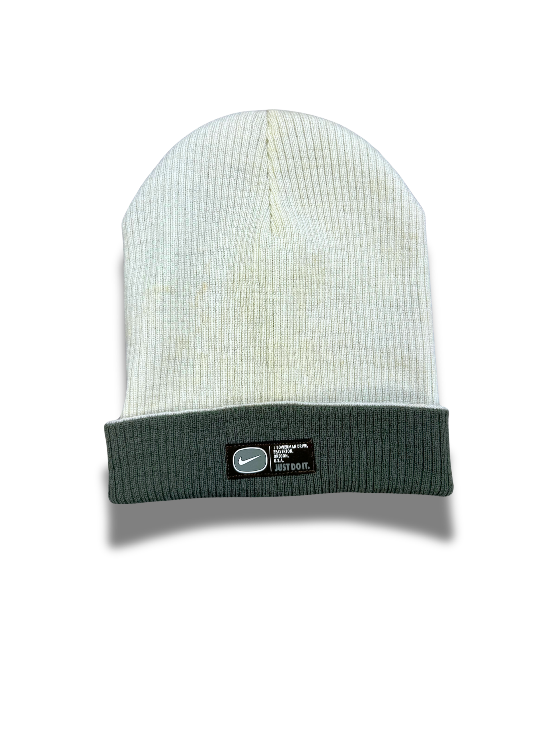 bonnet-marque-brand-nike-adidas-carhartt-the-north-face-lacoste-kangol-quiksilver-roxy-hiver-froid-homme-femme-vintage-moderne-vetements-vintage-moderne-grossiste-friperie-fripe-wholesaler-seconde-main-marque-occasion-textile-piece-annees-80-90-2000-2010-french-pick-reseller-vinted-reseller-vinted-vente-en-ligne