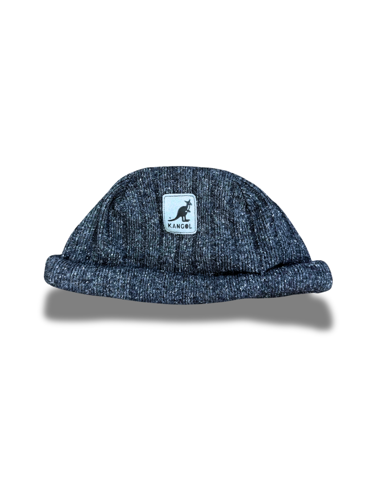 bonnet-marque-brand-nike-adidas-carhartt-the-north-face-lacoste-kangol-quiksilver-roxy-hiver-froid-homme-femme-vintage-moderne-vetements-vintage-moderne-grossiste-friperie-fripe-wholesaler-seconde-main-marque-occasion-textile-piece-annees-80-90-2000-2010-french-pick-reseller-vinted-reseller-vinted-vente-en-ligne