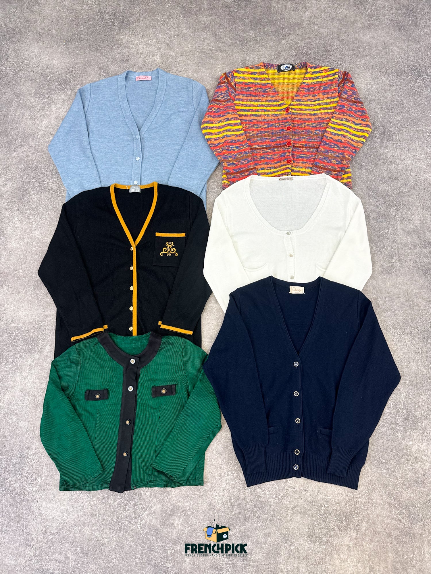 cardigan-mi-saison-leger-laine-gilet-femme-vintage-vetement-grossiste-friperie-wholesaler-seconde-main-marque-occasion-textile-piece-annees-80-90-2000-2010-french-pick