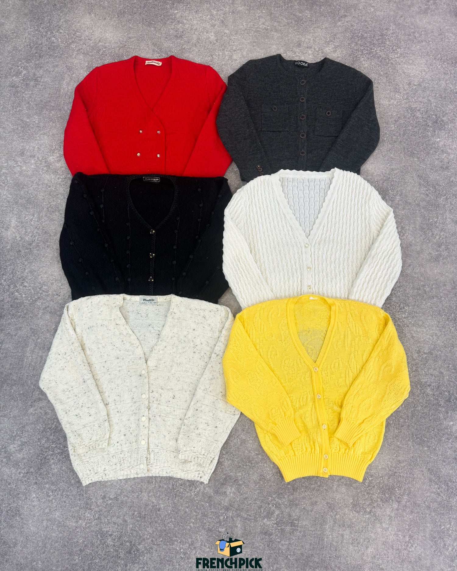 cardigan-uni-laine-femme-moderne-vintage-vetement-grossiste-friperie-wholesaler-seconde-main-marque-occasion-textile-piece-80-90-2000-2010-french-pick