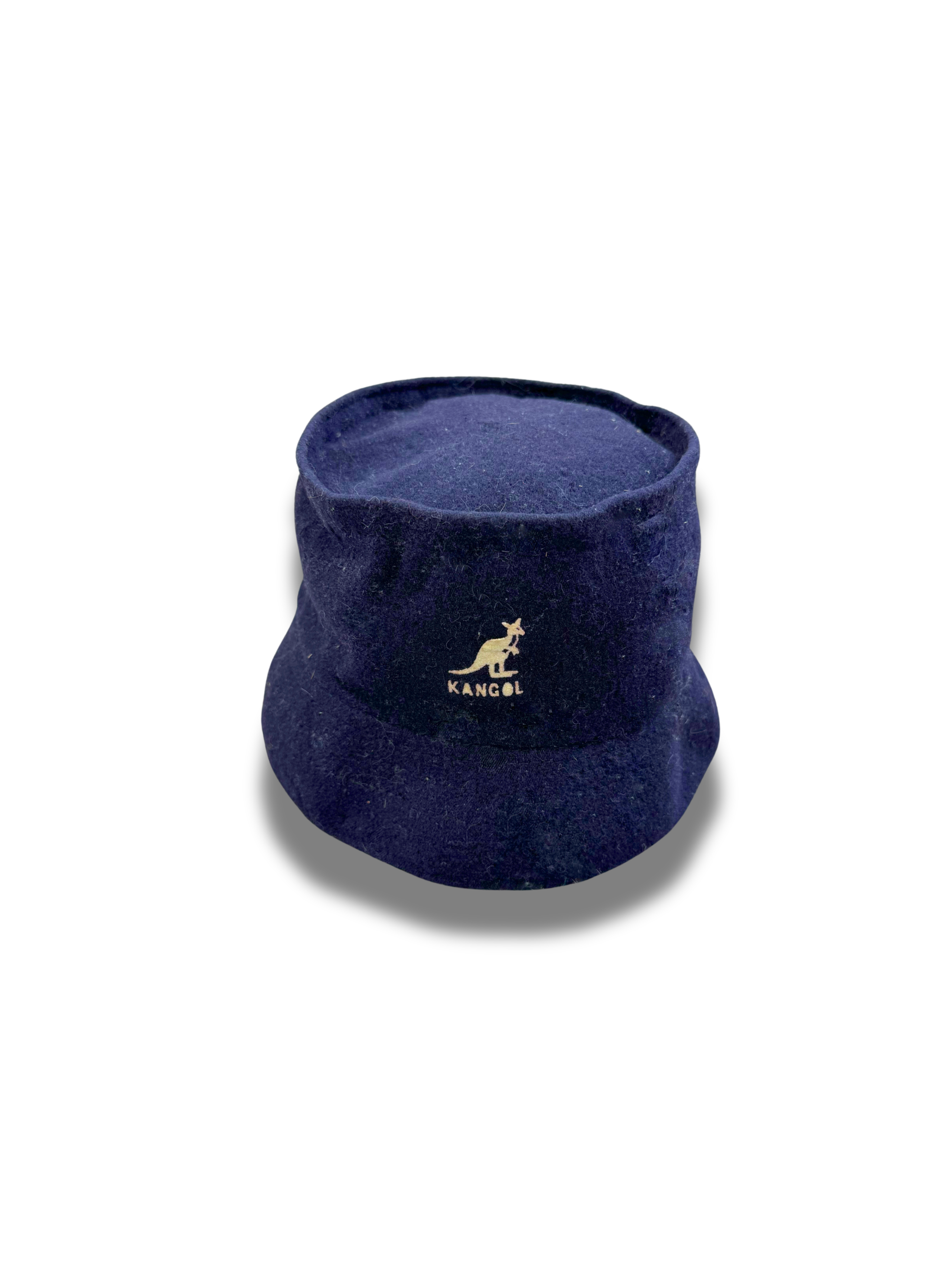 chapeau-couvre-chef-marque-brand-homme-femme-vintage-moderne-vetements-vintage-moderne-grossiste-friperie-fripe-wholesaler-seconde-main-marque-occasion-textile-piece-annees-80-90-2000-2010-french-pick-reseller-vinted-reseller-vinted-vente-en-ligne