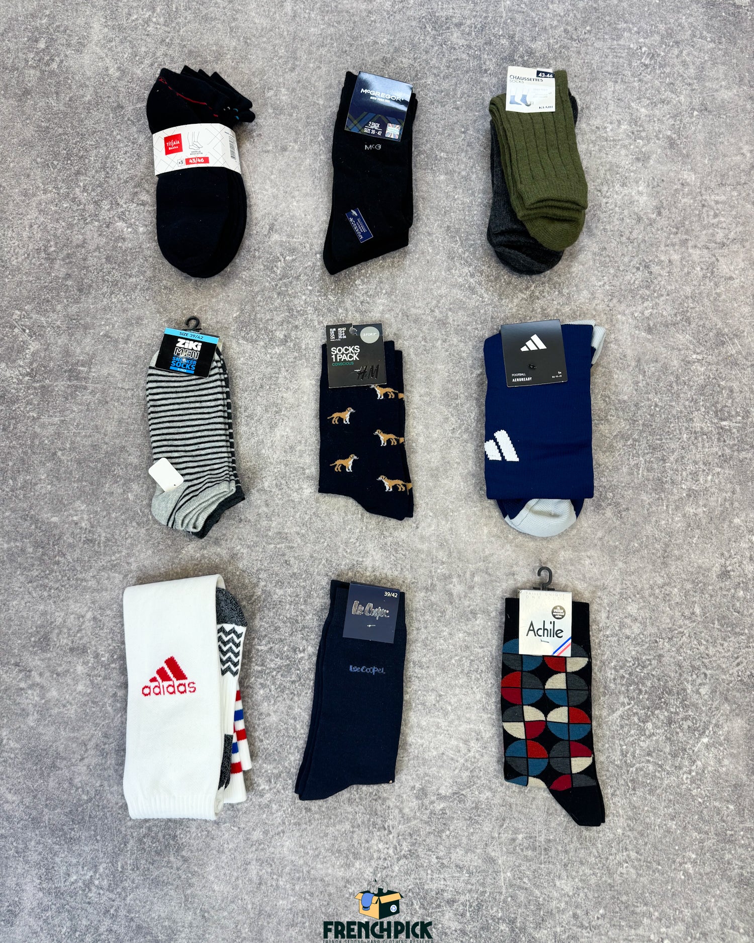 chaussettes-neuves-laine-motifs-femme-homme-vintage-moderne-vetement-grossiste-friperie-wholesaler-seconde-main-marque-occasion-textile-piece-80-90-2000-2010-french-pick