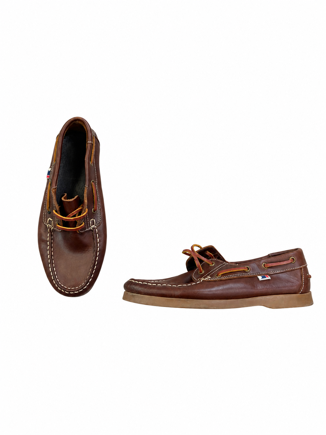 chaussure-bateau-marque-brand-cuir-tommy-hilfiger-timberland-lacoste-riccardo-sea-line-serafin-homme-femme-vintage-moderne-vetements-vintage-moderne-grossiste-friperie-fripe-wholesaler-seconde-main-marque-occasion-textile-piece-annees-80-90-2000-2010-french-pick-reseller-vinted-reseller-vinted-vente-en-ligne