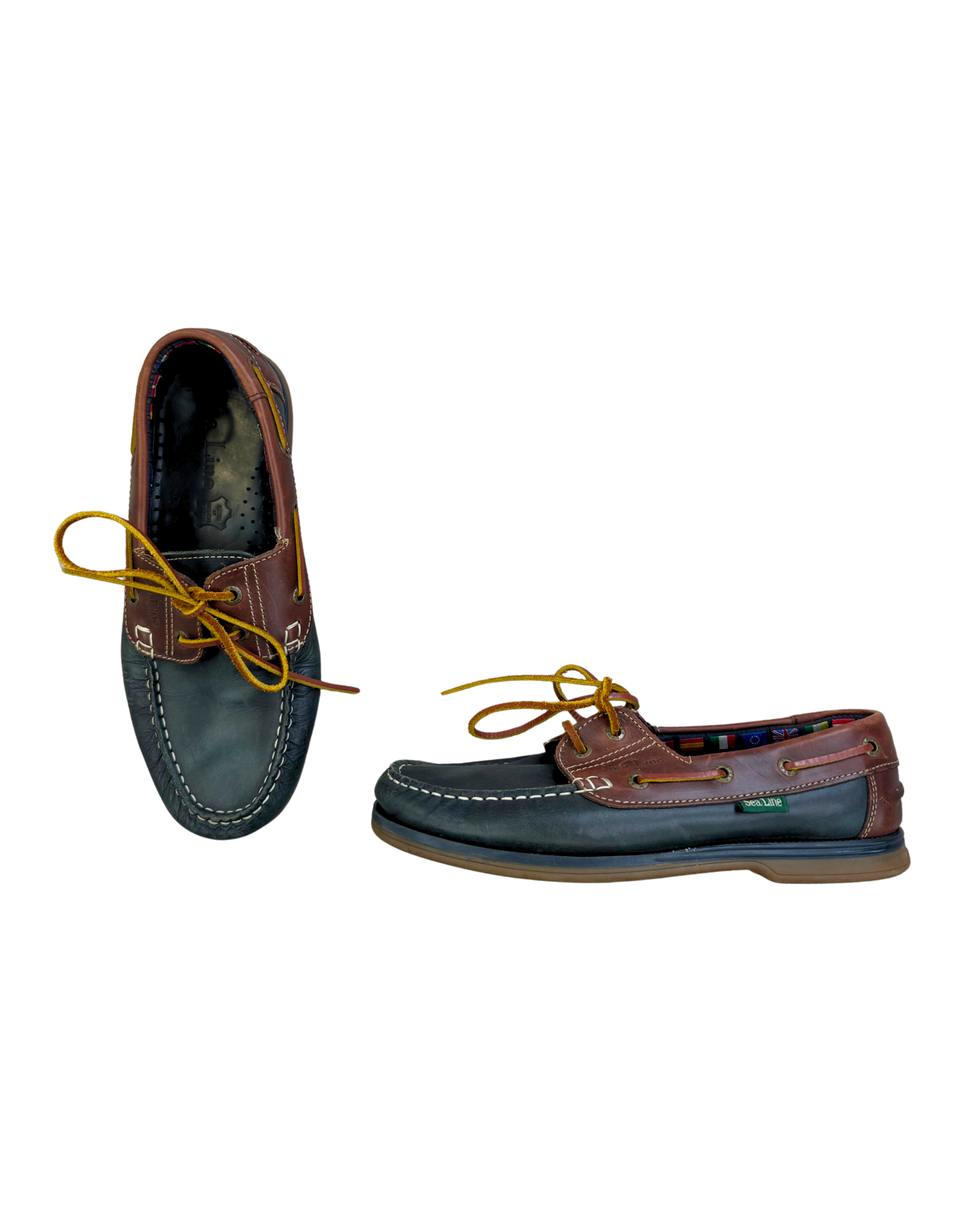 chaussure-bateau-marque-brand-cuir-tommy-hilfiger-timberland-lacoste-riccardo-sea-line-serafin-homme-femme-vintage-moderne-vetements-vintage-moderne-grossiste-friperie-fripe-wholesaler-seconde-main-marque-occasion-textile-piece-annees-80-90-2000-2010-french-pick-reseller-vinted-reseller-vinted-vente-en-ligne