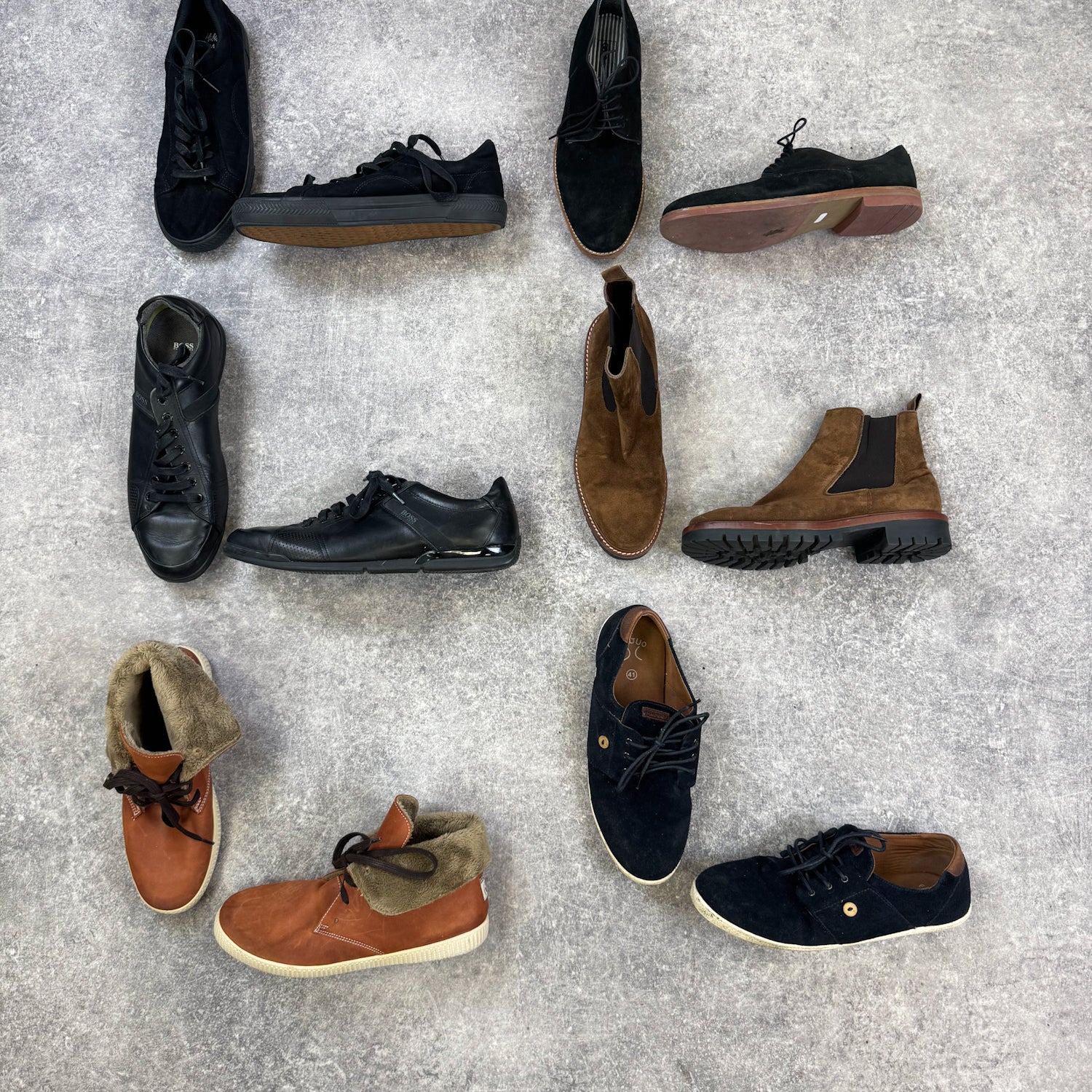 chaussures-de-ville-baskets-new-balance-adidas-puma-Nike-reebok-homme-moderne-vetement-grossiste-friperie-wholesaler-seconde-main-marque-occasion-textile-piece-80-90-2000-2010-french-pick