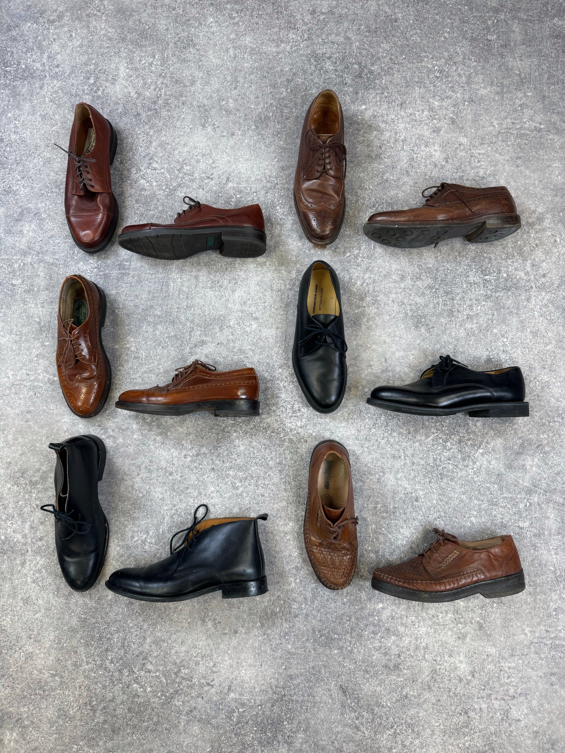 chaussures-en-cuir-ville-homme-vintage-vetement-grossiste-friperie-wholesaler-seconde-main-marque-occasion-textile-piece-80-90-2000-2010-french-pick