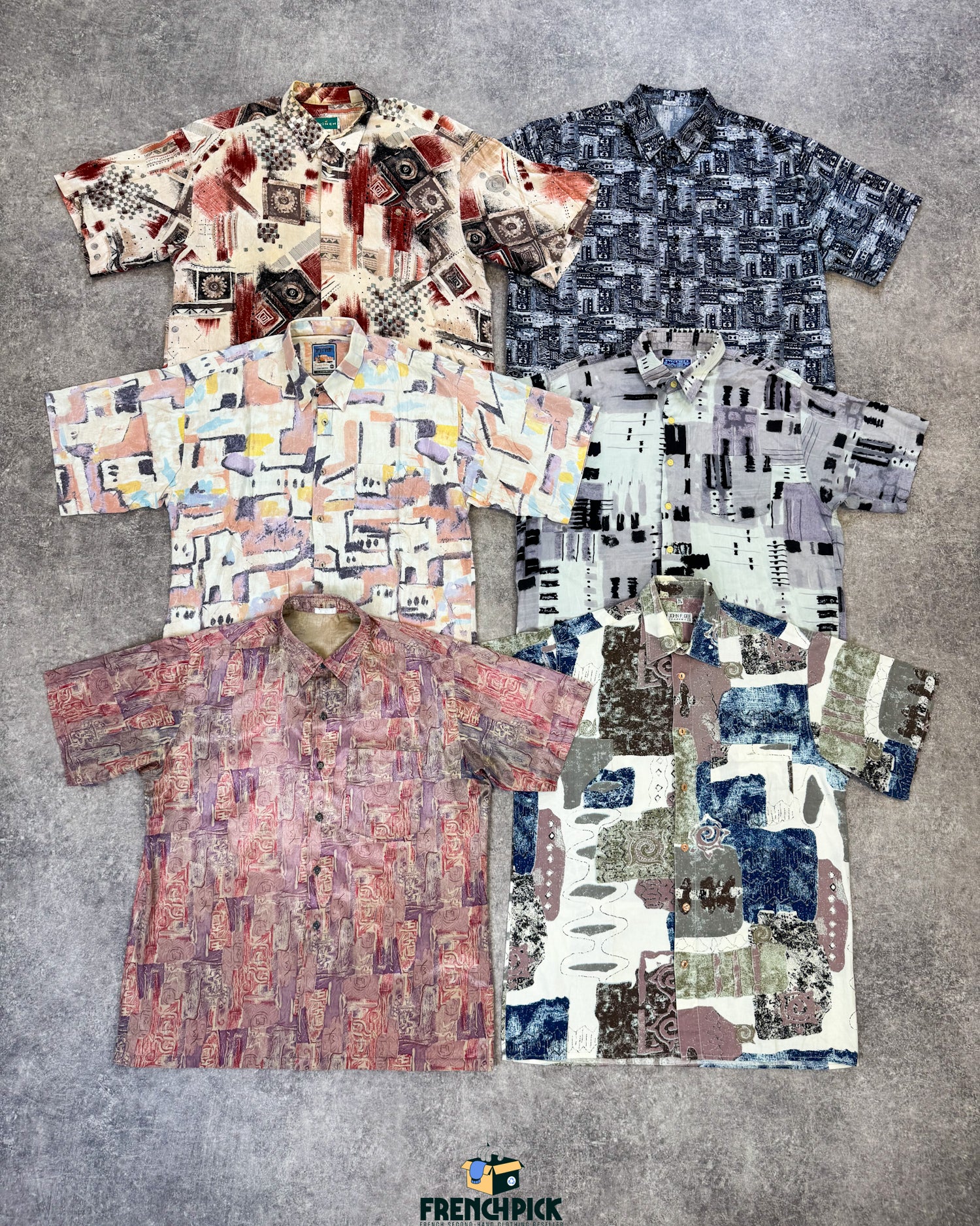 chemise-manches-courtes-motifs-annees-90-s-homme-vintage-vetement-grossiste-friperie-wholesaler-seconde-main-marque-occasion-textile-piece-80-90-2000-2010-french-pick