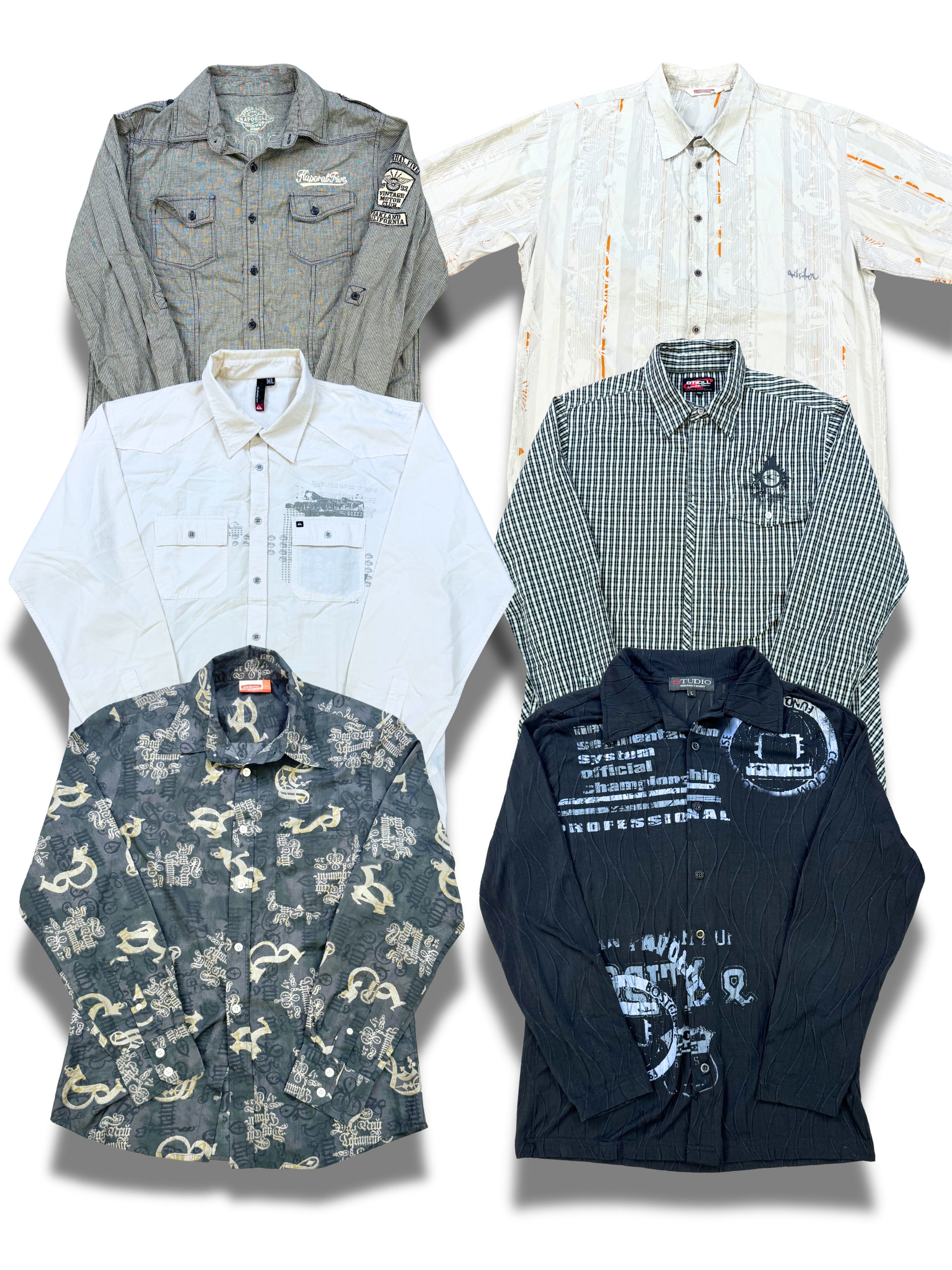 Chemise-Y2K-annees-homme-vintage-costume-vetements-tenues-soiree-homme-femme-vintage-vetement-grossiste-friperie-wholesaler-seconde-main-marque-occasion-textile-piece-annees-80-90-2000-2010-french-pick-reseller-vinted-reseller-vinted-vente-en-ligne