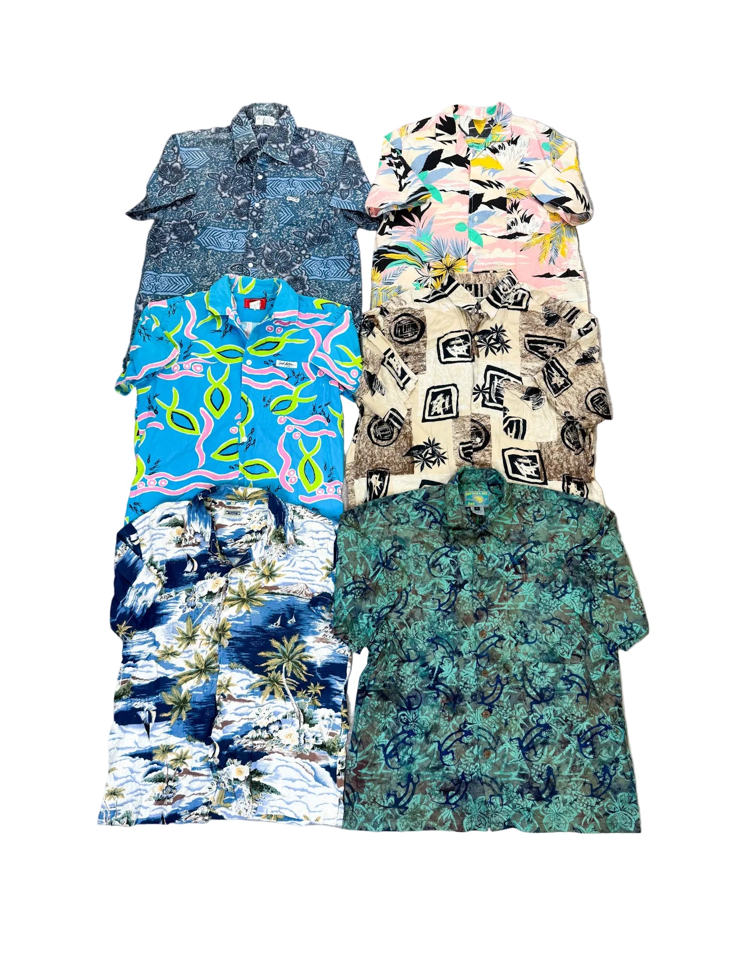 chemise-hawai-hawaienne-ete-motifs-plage-vacances-manches-courtes-homme-femme-vintage-vetement-grossiste-friperie-wholesaler-seconde-main-marque-occasion-textile-piece-annees-80-90-2000-2010-french-pick-pick-reseller-vinted-vente-en-ligne