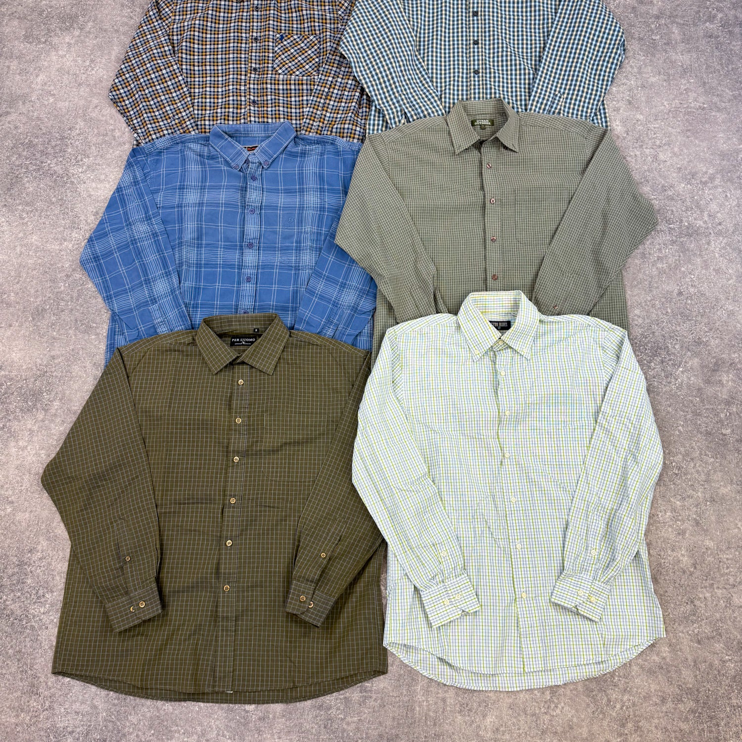 Chemise-a-carreaux-couleurs-vintage-costume-vetements-tenues-soiree-workwear-bucheron-homme-femme-vintage-vetement-grossiste-friperie-wholesaler-seconde-main-marque-occasion-textile-piece-annees-80-90-2000-2010-french-pick-reseller-vinted