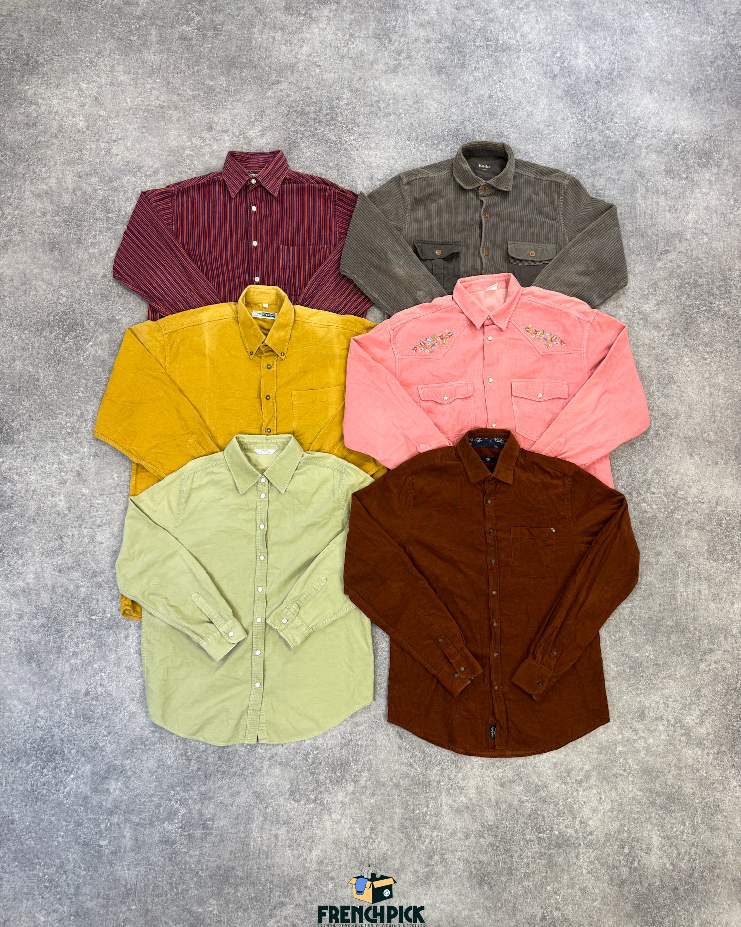 chemise-en-velours-homme-vintage-vetement-grossiste-friperie-wholesaler-seconde-main-marque-occasion-textile-piece-annees-80-90-2000-2010-french-pick