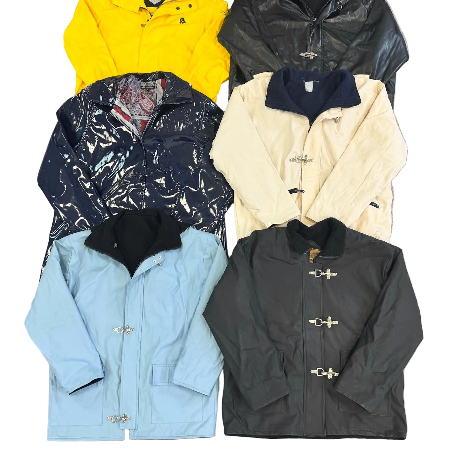 ciré-manteau-pluie-impermeable-marin-k-way-homme-femme-moderne-vintage-moderne-vetement-grossiste-friperie-wholesaler-seconde-main-marque-occasion-textile-piece-annees-80-90-2000-2010-french-pick