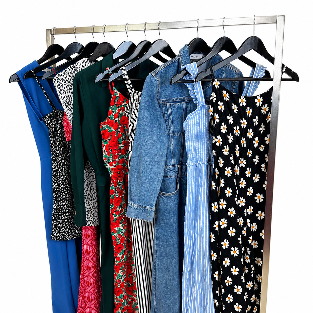 Mix-vetements-combi-combinaison-ete-estival-hiver-velours-jean-fleurs-motifs-summer-femme-marques-moderne-vetement-vintage-grossiste-friperie-wholesaler-seconde-main-marque-occasion-revente-textile-piece-80-90-2000-2010-Y2K-french-pick-reseller-vinted-revente-en-ligne