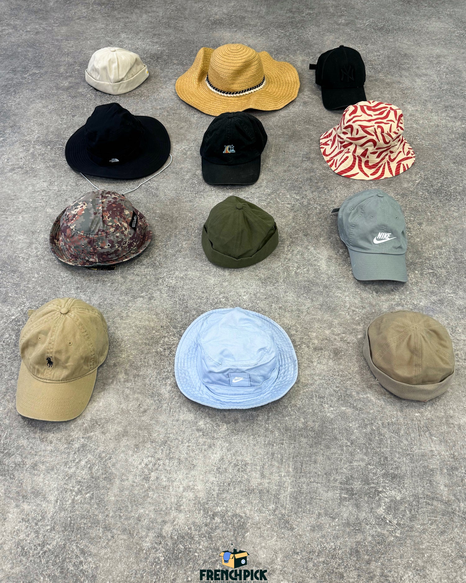 couvre-chef-chapeau-casquette-bob-capeline-homme-ete-femme-moderne-vetement-grossiste-friperie-wholesaler-seconde-main-occasion-textile-piece-80-90-2000-2010-french-pick