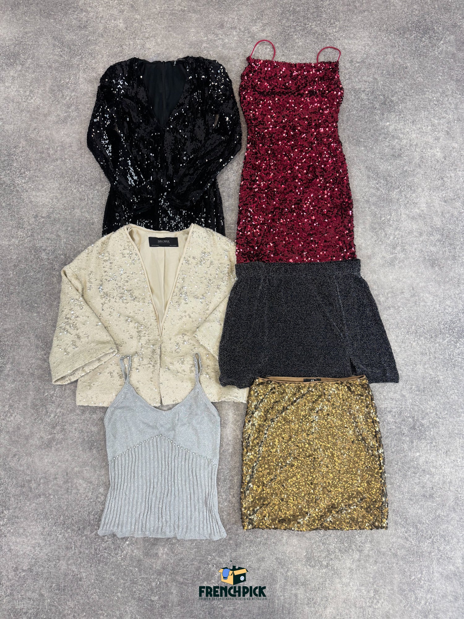 Vetements-tenues-fete-soiree-nouvel-an-noel-robe-paillettes-sequin-top-chemise-pantalon-femme-moderne-vetement-grossiste-friperie-wholesaler-seconde-main-marque-occasion-textile-piece-annees-80-90-2000-2010-french-pick