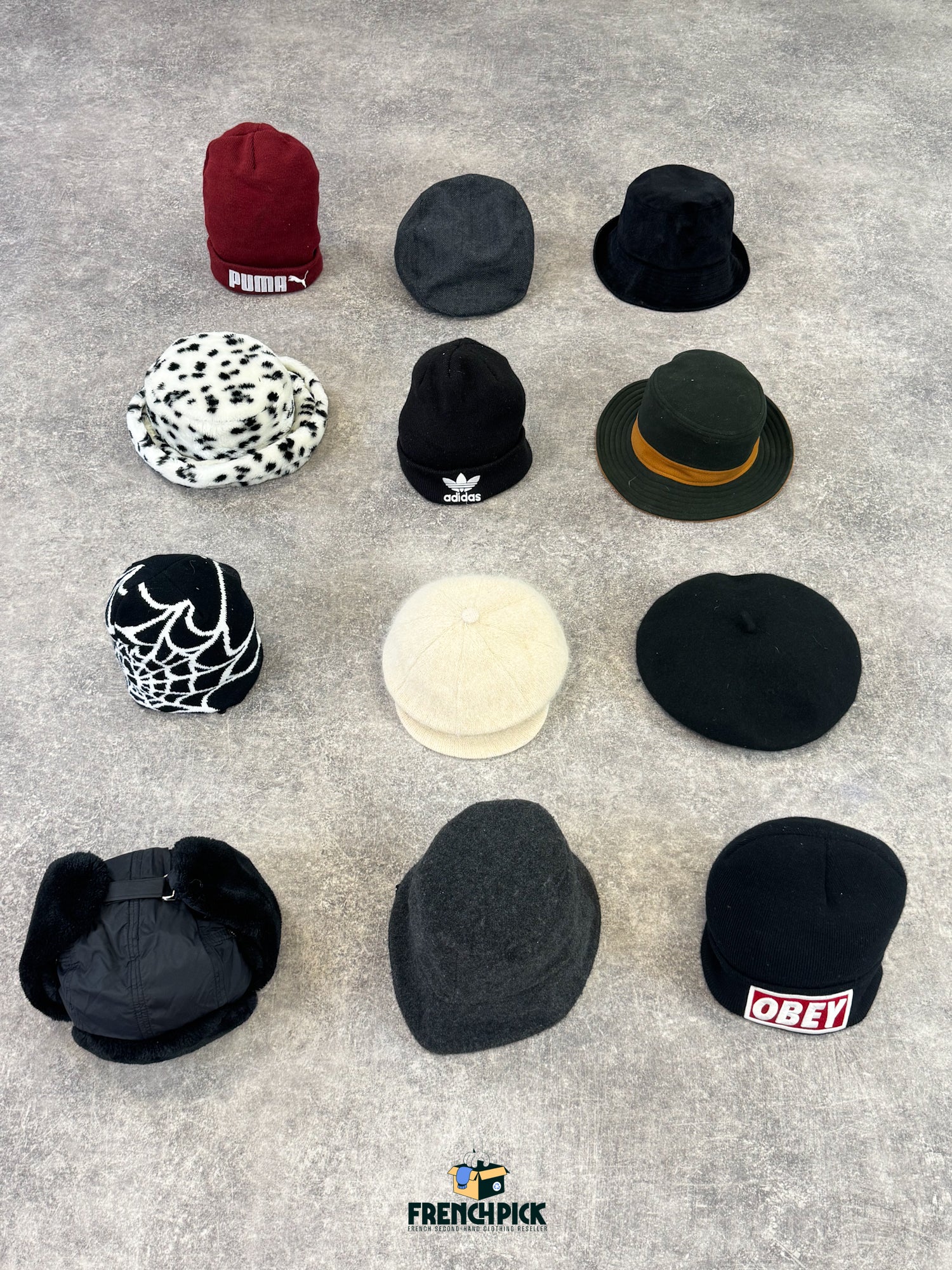 couvre-chef-chapeau-casquette-bonnet-bob-homme-hiver-femme-moderne-vetement-grossiste-friperie-wholesaler-seconde-main-occasion-textile-piece-80-90-2000-2010-french-pick