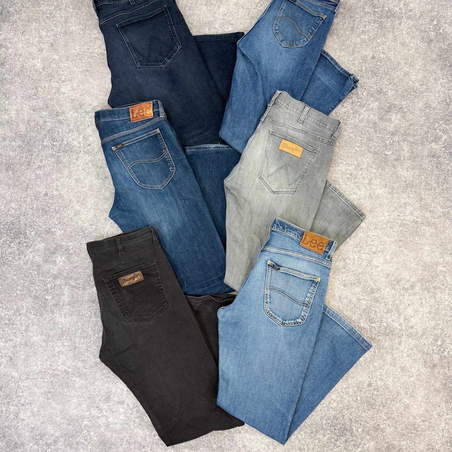 Jean-lee-wrangler-homme-femme-vintage-moderne-vetement-grossiste-friperie-wholesaler-seconde-main-occasion-textile-piece-80-90-2000-2010-french-pick