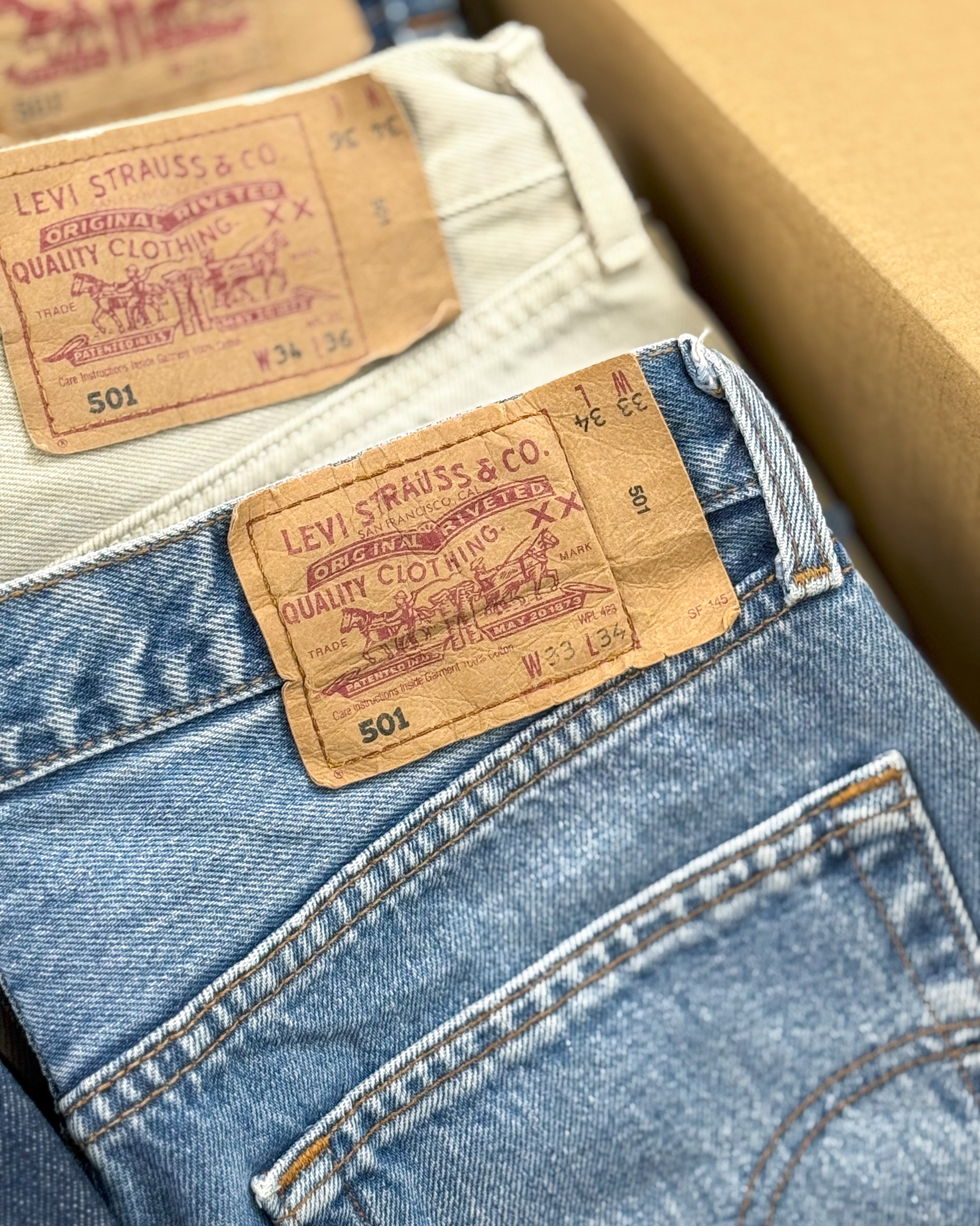 Jean-levis-levi-s-denim-femme-homme-ete-hiver-marque-vintage-501-made-in-usa-vintage-vetement-grossiste-friperie-wholesaler-seconde-main-occasion-textile-piece-80-90-2000-2010-french-pick-reseller-vinted