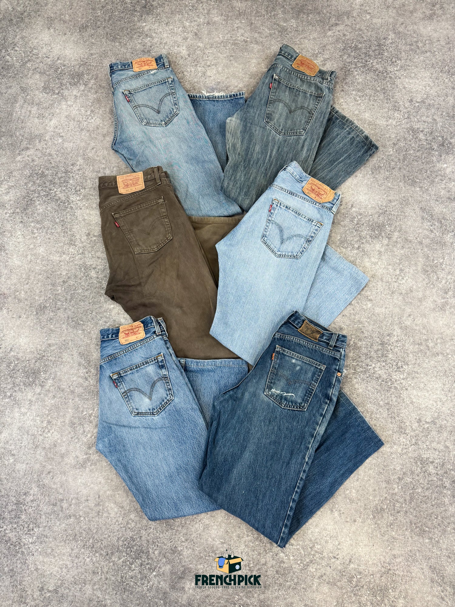 vetement-jean-jeans-levi-s-categorie-b-homme-femme-vintage-80-90-vetement-grossiste-friperie-wholesaler-seconde-main-marque-occasion-textile-piece-80-90-2000-2010-french-pick