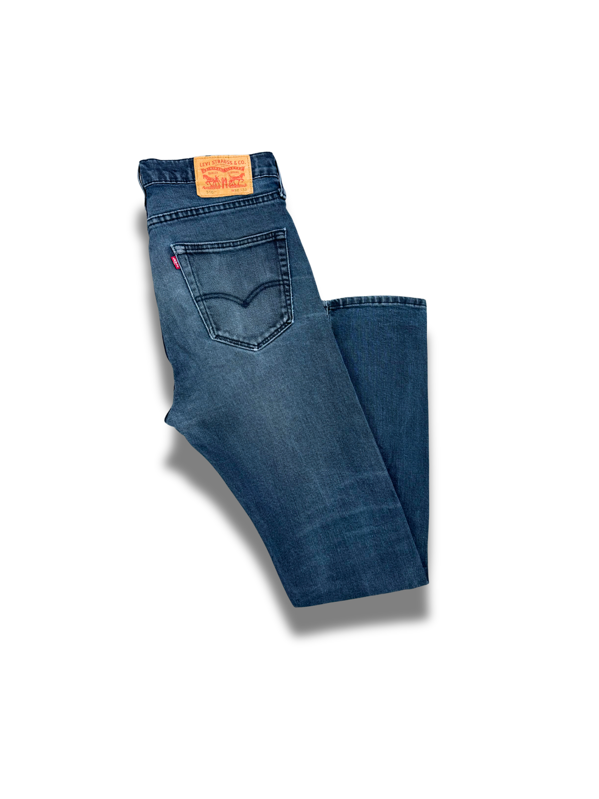 jeans-levis-marque-brand-bleu-grade-b-moderne-vetements-vintage-moderne-grossiste-friperie-fripe-wholesaler-seconde-main-marque-occasion-textile-piece-annees-80-90-2000-2010-french-pick-reseller-vinted-reseller-vinted-vente-en-ligne