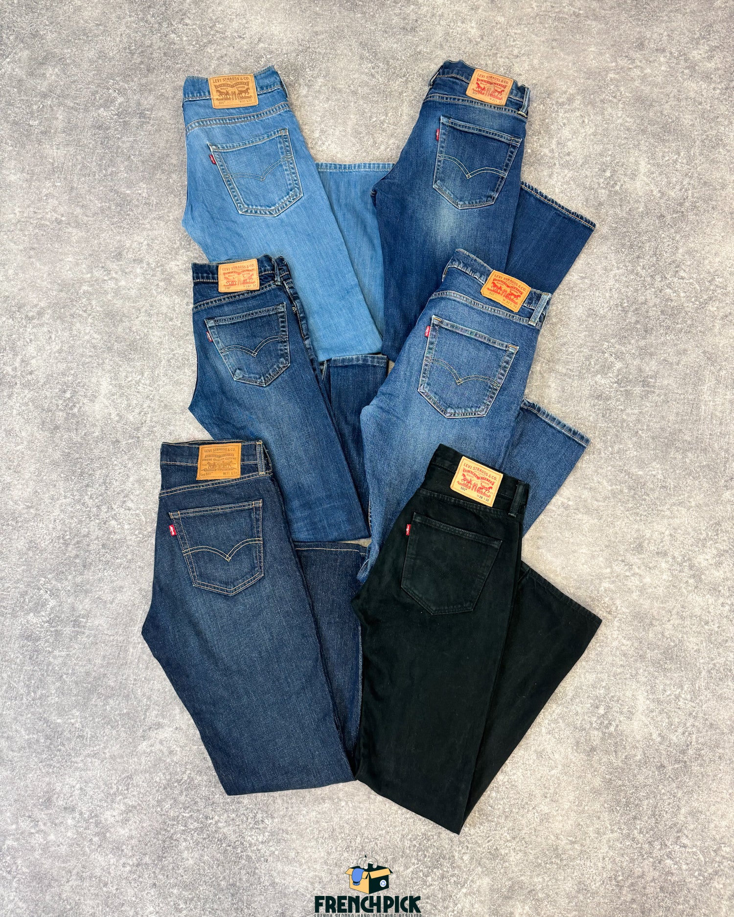 Jean-levis-levi-s-denim-femme-homme-ete-hiver-marque-vintage-501-vintage-moderne-vetement-grossiste-friperie-wholesaler-seconde-main-occasion-textile-piece-80-90-2000-2010-french-pick
