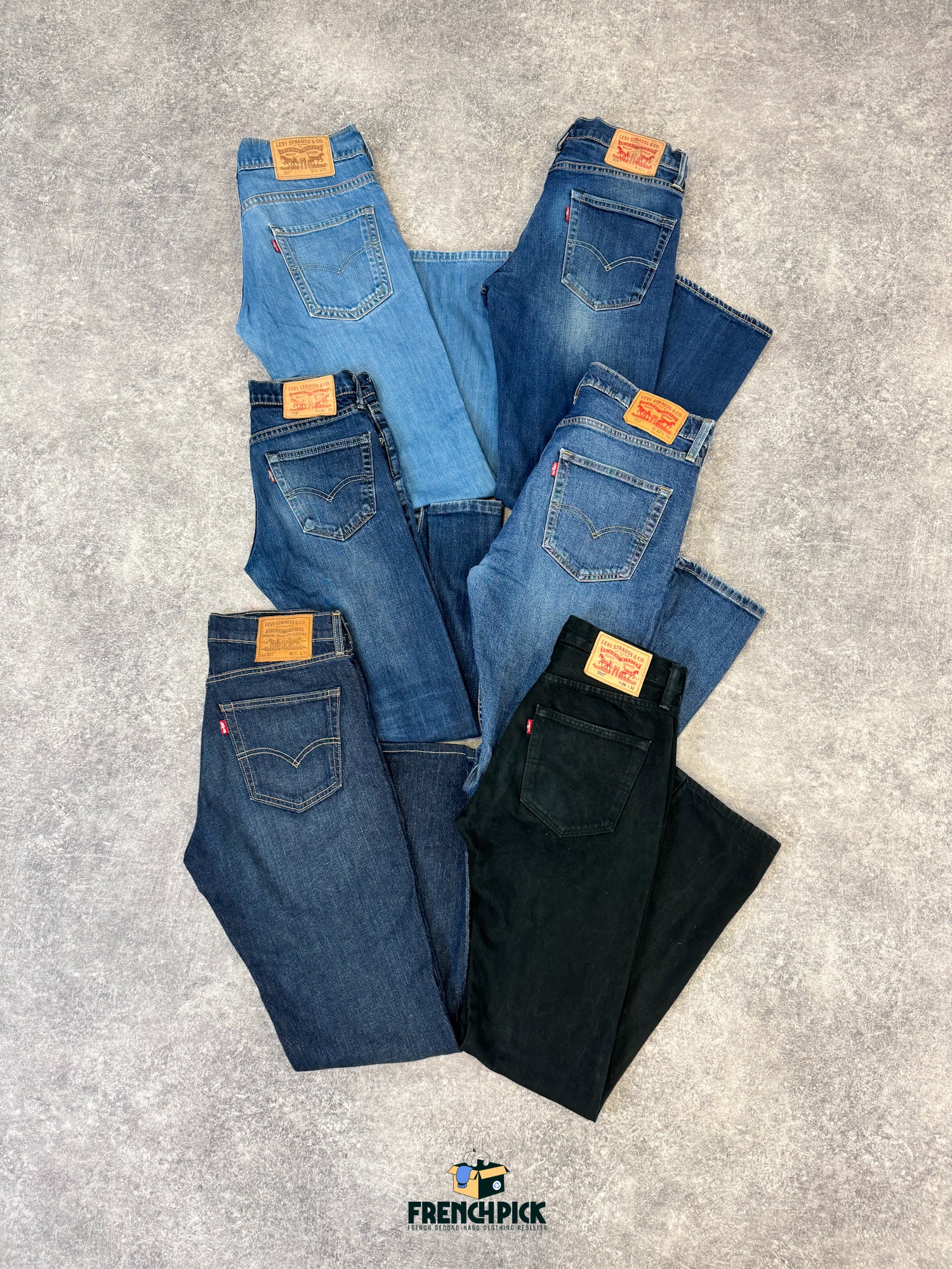 Jean-levis-levi-s-denim-femme-homme-ete-hiver-marque-vintage-501-vintage-moderne-vetement-grossiste-friperie-wholesaler-seconde-main-occasion-textile-piece-80-90-2000-2010-french-pick
