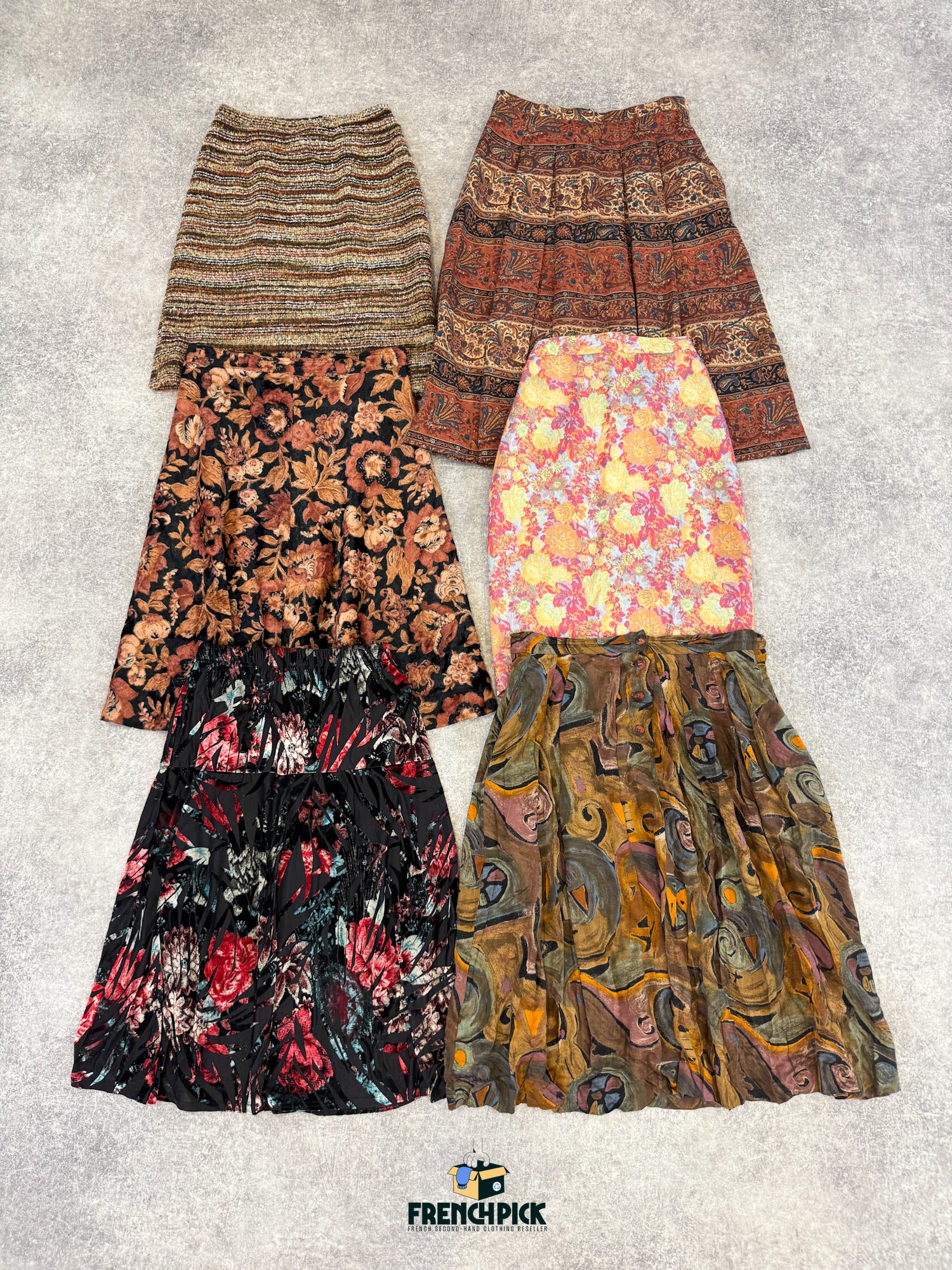 jupe-motifs-laine-longue-hiver-femme-vintage-vetement-grossiste-friperie-wholesaler-seconde-main-occasion-textile-piece-80-90-2000-2010-french-pick