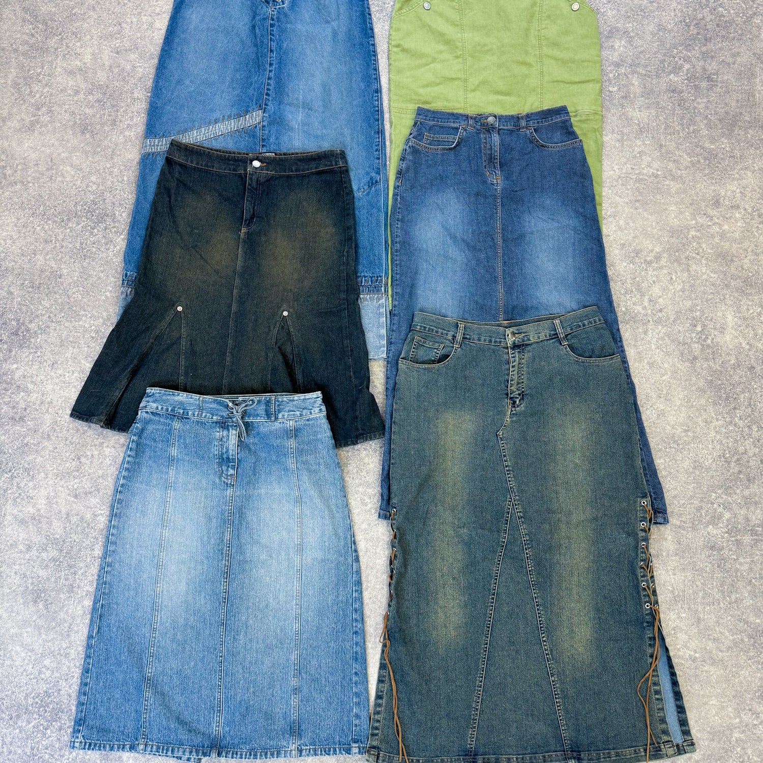 jupe-en-jean-longue-denim-mini-jupe-Y2K-femme-vintage-vetement-grossiste-friperie-wholesaler-seconde-main-marque-occasion-textile-piece-80-90-2000-2010-french-pick