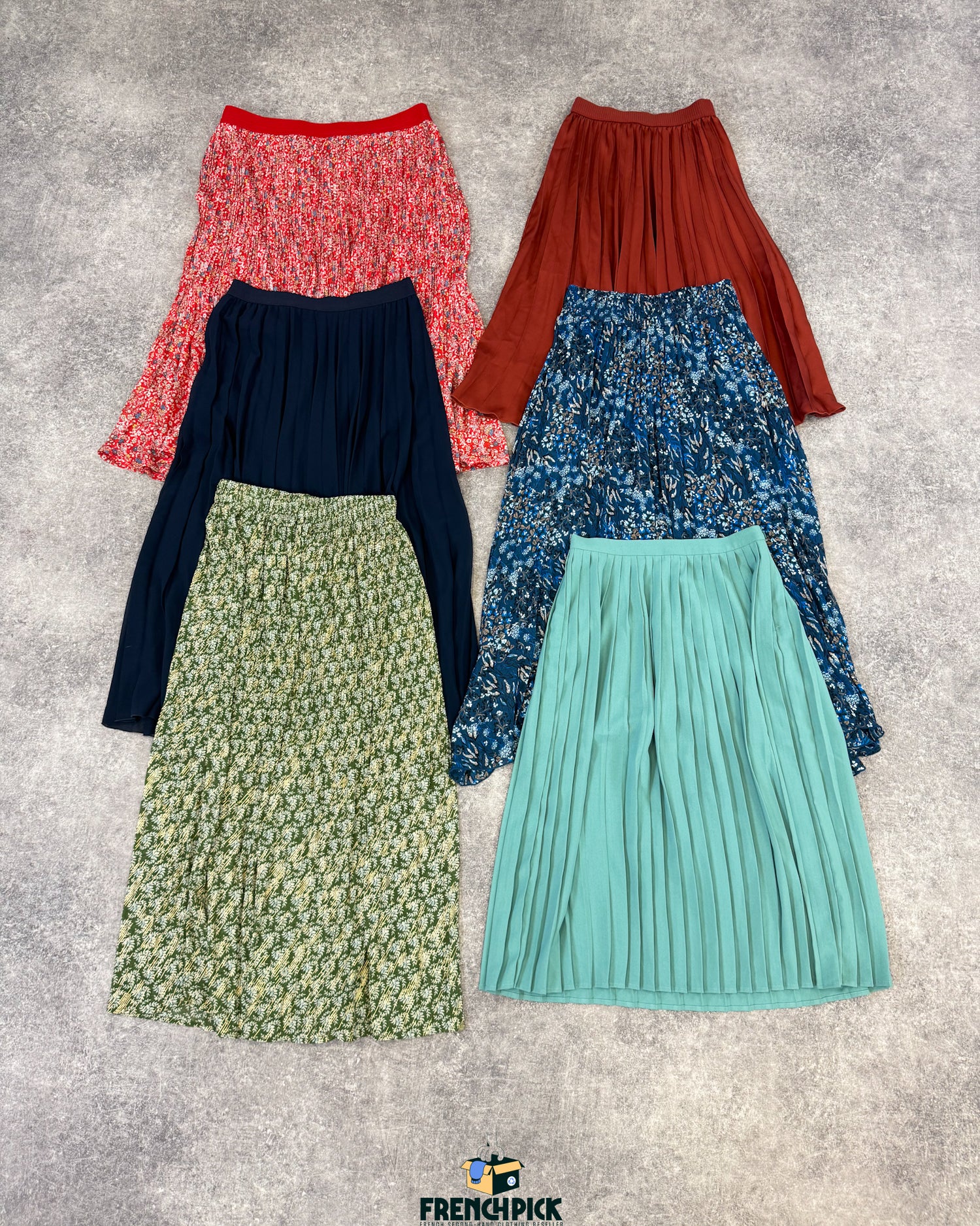 jupe-été-plis-plissee-femme-vintage-moderne-vetement-grossiste-friperie-wholesaler-seconde-main-occasion-textile-piece-80-90-2000-2010-french-pick