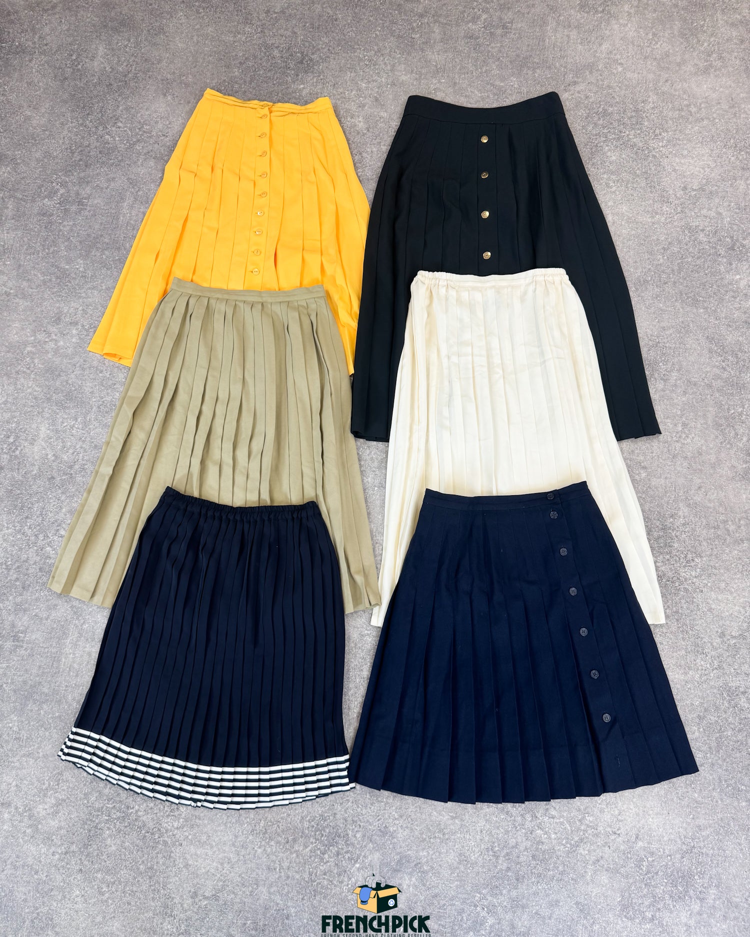 jupe-classique-plissee-pli-unie-ete-hiver-femme-vintage-vetement-grossiste-friperie-wholesaler-seconde-main-marque-occasion-textile-piece-80-90-2000-2010-french-pick-reseller-vinted