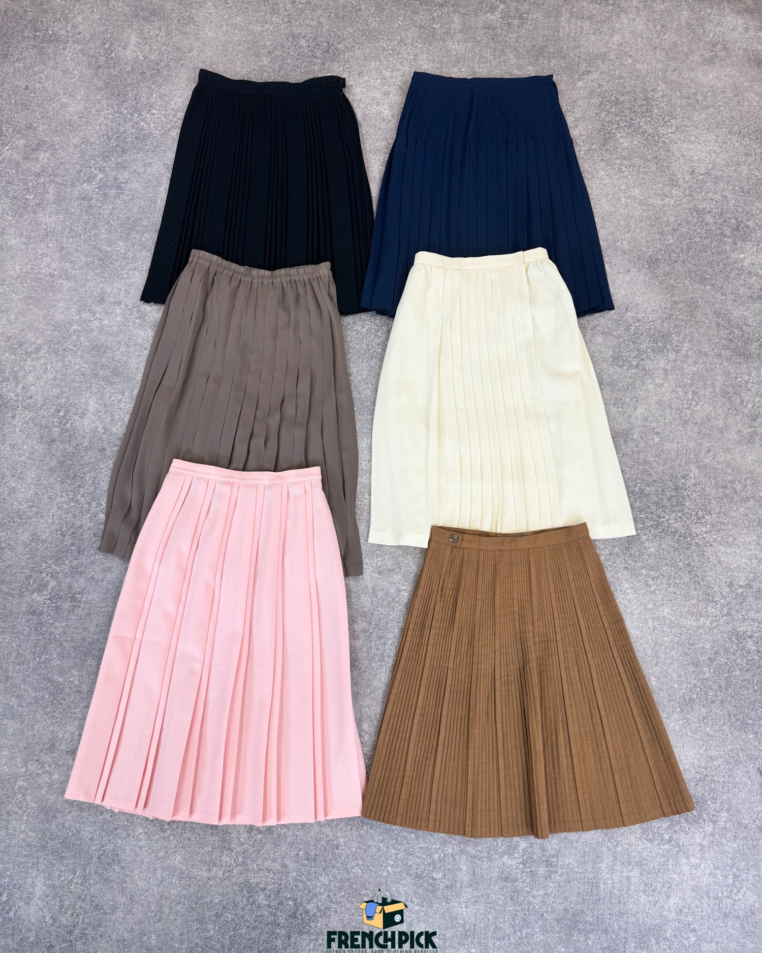 jupe-classique-plissee-pli-unie-ete-hiver-femme-vintage-vetement-grossiste-friperie-wholesaler-seconde-main-marque-occasion-textile-piece-80-90-2000-2010-french-pick-reseller-vinted