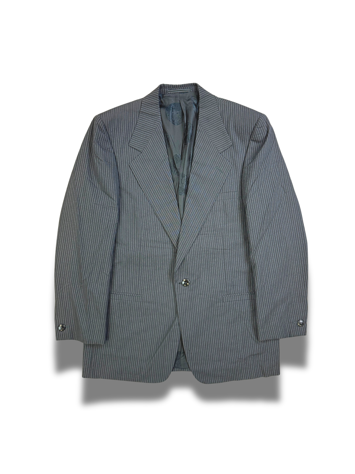 vetements-de-luxe-homme-costume-blazer-chemise-polo-pantalon-de-costume-dior-givenchy-kenzo-armany-lanvin-burberry-stone-island-prada-versace-moncler-homme-ete-hiver-vetement-vintage-moderne-grossiste-friperie-wholesaler-seconde-main-marque-occasion-revente-textile-piece-80-90-2000-2010-Y2K-french-pick-reseller-vinted