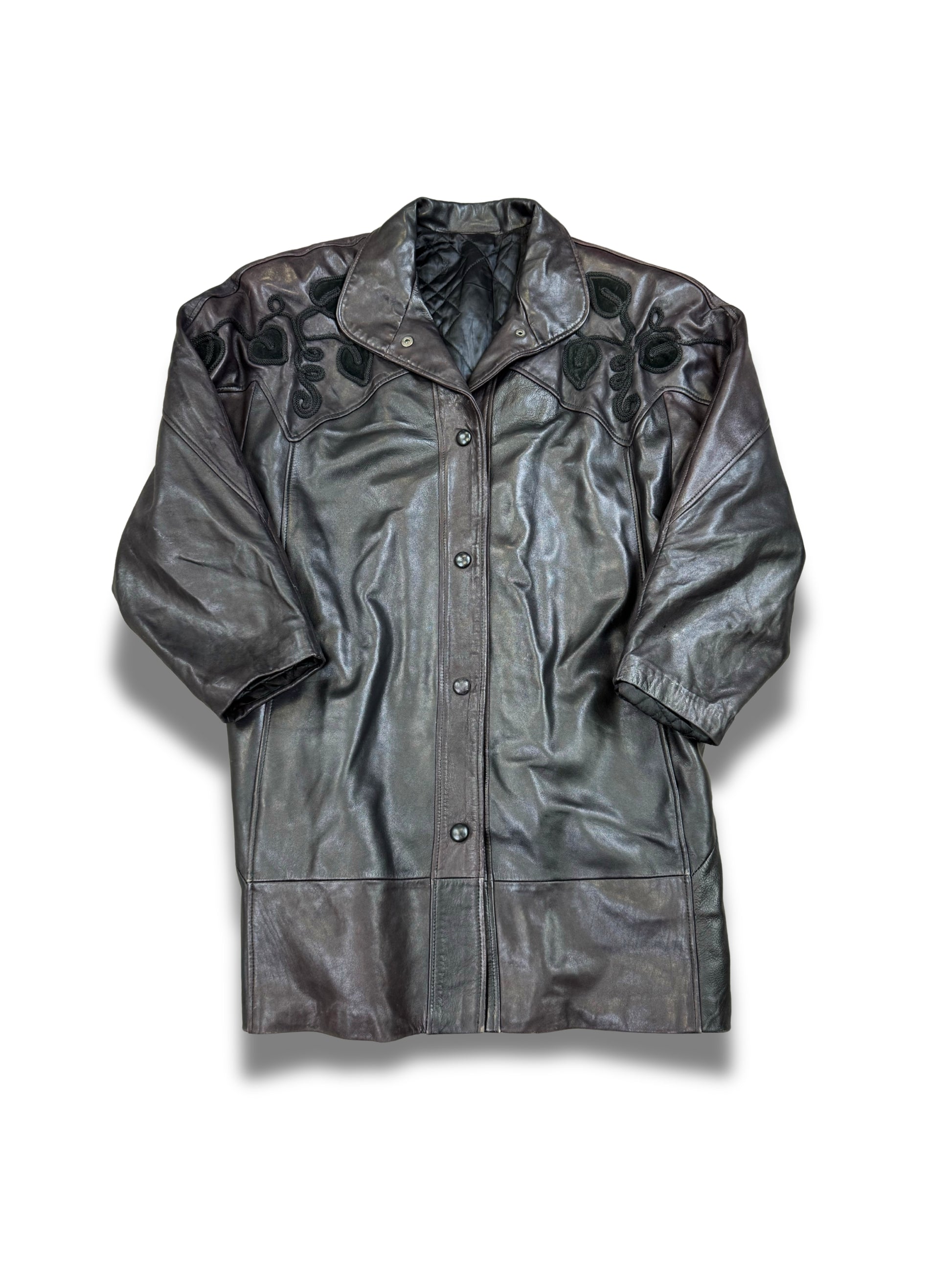 cuirs-manteau-veste-en-cuir-blazer-vintage-vrai-cuir-de-vache-daim-patine-ancien-femme-vintage-vetements-femme-vintage-vetement-grossiste-friperie-wholesaler-seconde-main-marque-occasion-textile-piece-annees-80-90-2000-2010-french-pick-reseller-vinted-reseller-vinted-vente-en-ligne