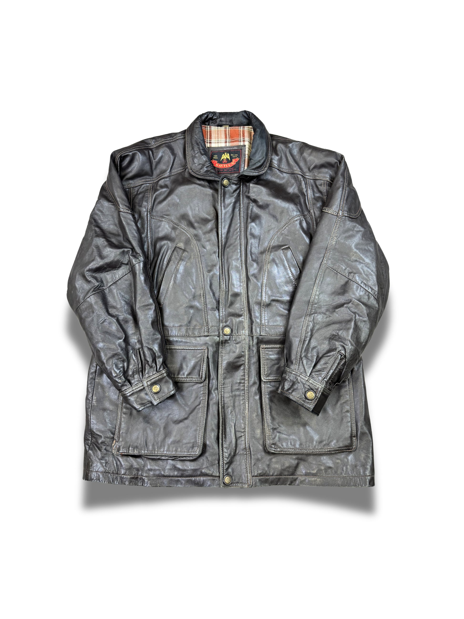 cuirs-manteau-veste-en-cuir-blazer-vintage-vrai-cuir-de-vache-daim-patine-ancien-homme-vintage-vetements-femme-vintage-vetement-grossiste-friperie-wholesaler-seconde-main-marque-occasion-textile-piece-annees-80-90-2000-2010-french-pick-reseller-vinted-reseller-vinted-vente-en-ligne