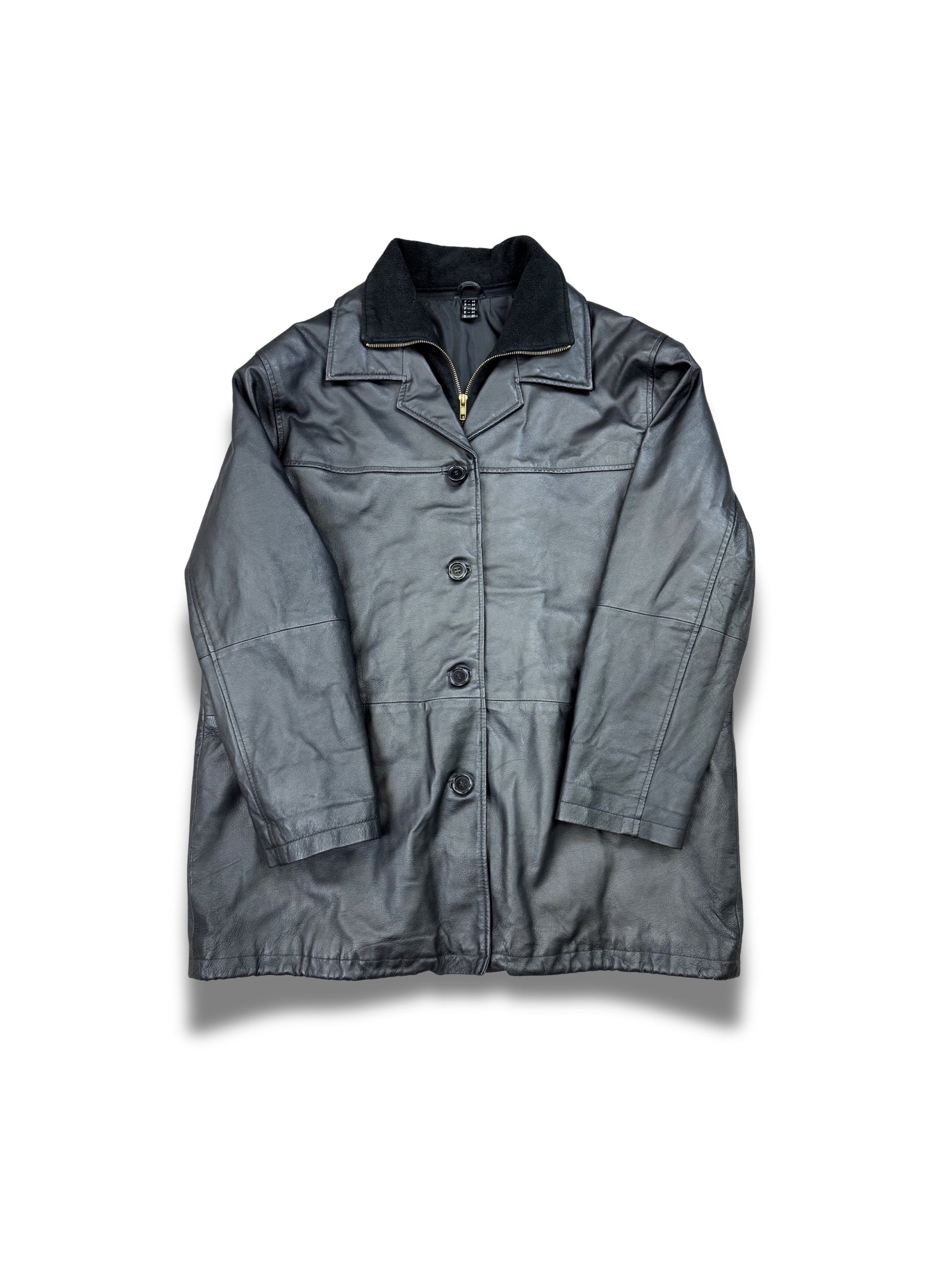 cuirs-manteau-veste-en-cuir-blazer-vintage-vrai-cuir-de-vache-daim-patine-ancien-homme-vintage-vetements-femme-vintage-vetement-grossiste-friperie-wholesaler-seconde-main-marque-occasion-textile-piece-annees-80-90-2000-2010-french-pick-reseller-vinted-reseller-vinted-vente-en-ligne