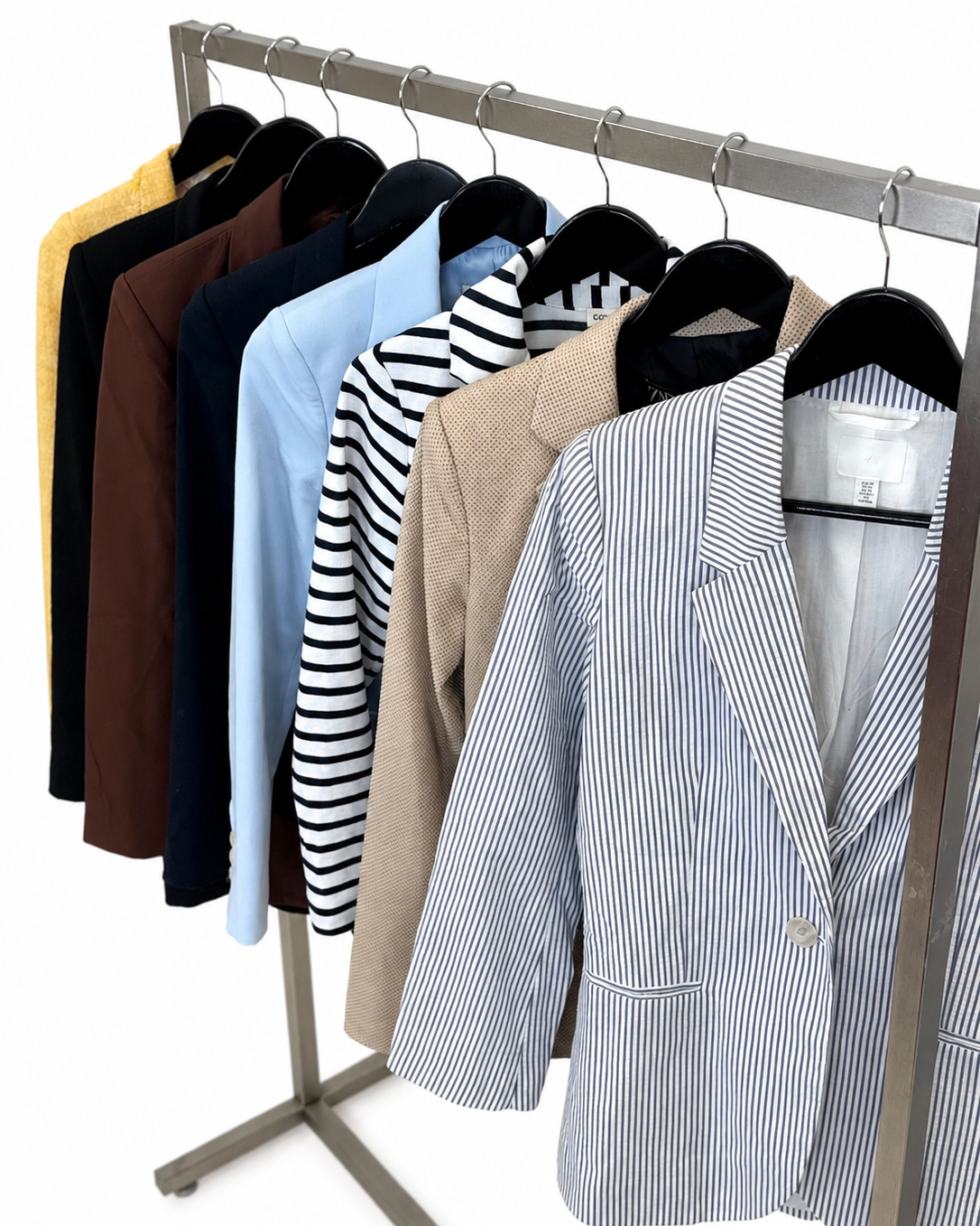 Mix-vetements-blazer-veste-costume-tailleur-femme-marques-moderne-ete-hiver-vetement-vintage-grossiste-friperie-wholesaler-seconde-main-marque-occasion-revente-textile-piece-80-90-2000-2010-Y2K-french-pick-reseller-vinted