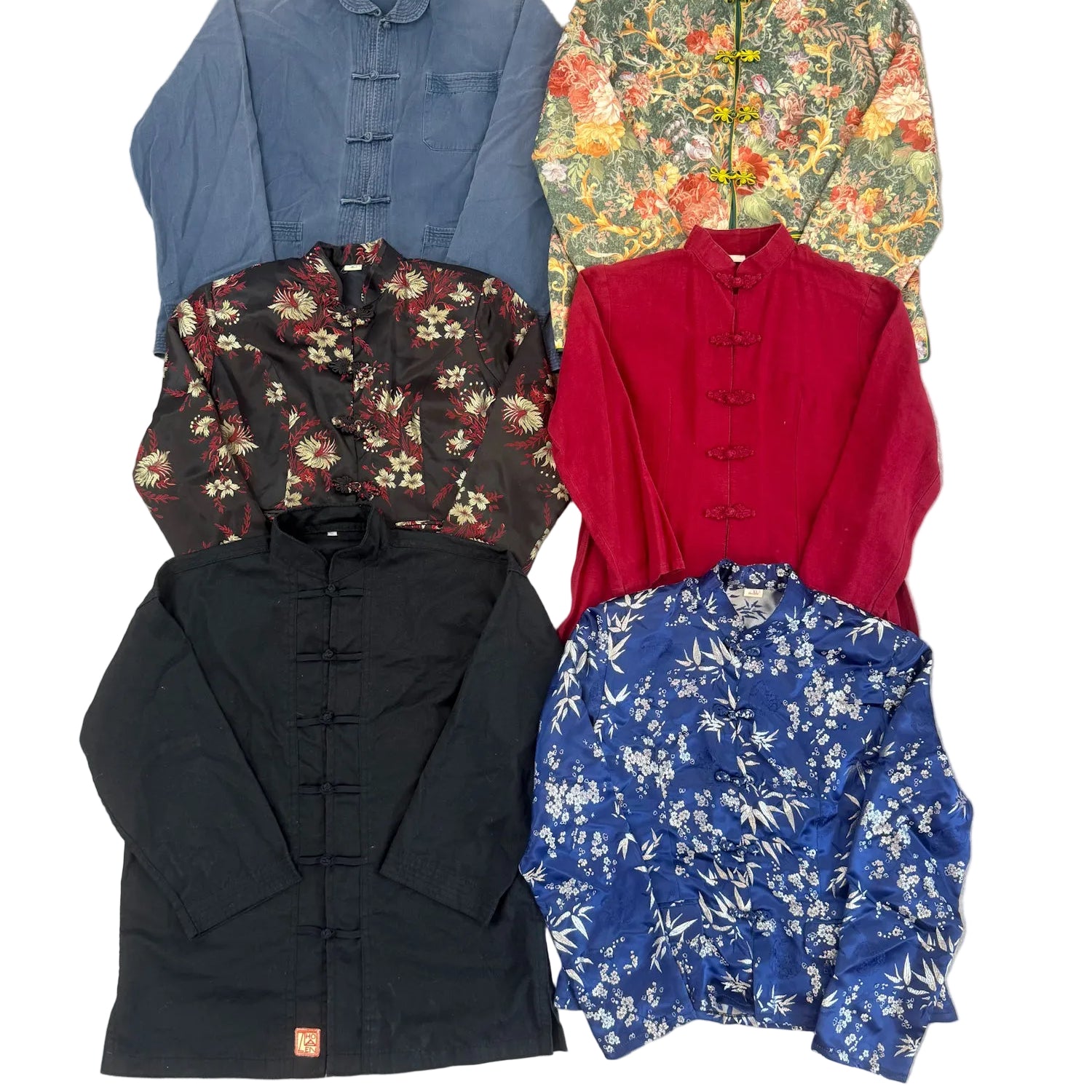 mix-vetements-asiatique-asian-style-japon-chine-motifs-traditionnels-dragon-fleurs-japonisant-t-shirt-robe-top-pantalon-jean-sweat-chemise-jupe-veste-accessoire-femme-homme-grossiste-vintage-moderne-vetement-friperie-wholesaler-seconde-main-80-90-2000-2010-french-pick-reseller-vinted