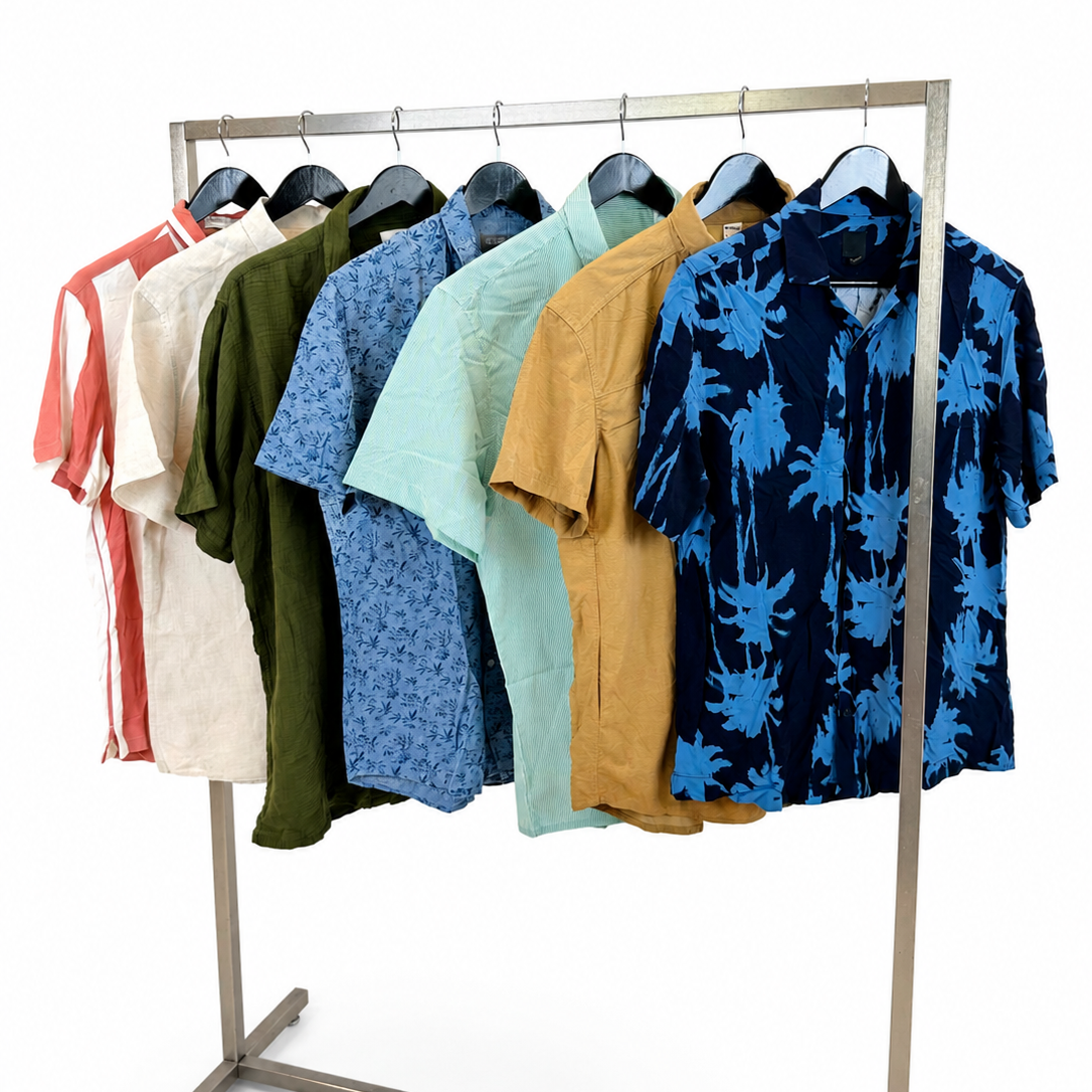Mix-chemises-a-manches-courtes-col-motifs-rayes-carreaux-unies-couleurs-costume-moderne-homme-ete-hiver-vetement-vintage-grossiste-friperie-wholesaler-seconde-main-marque-occasion-revente-textile-piece-80-90-2000-2010-Y2K-french-pick-reseller-vinted