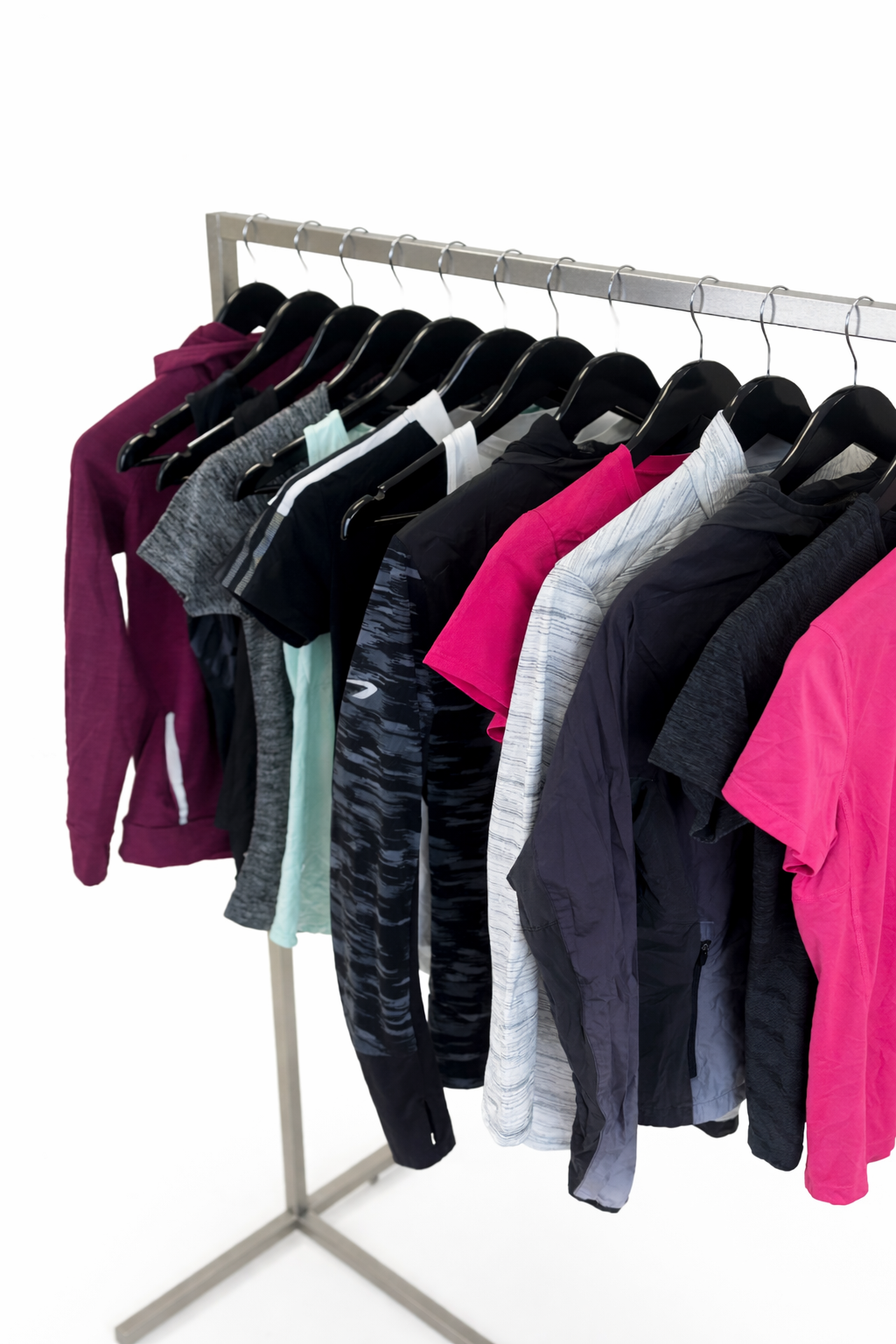 Mix-fitness-vetements-sport-sportswear-course-foot-basket-streetwear-jogging-maillot-veste-t-shirt-sweat-legging-short-brassiere-moderne-femme-marques-nike-adidas-reebok-kiprun-ete-hiver-vetement-vintage-grossiste-friperie-wholesaler-seconde-main-marque-occasion-textile-piece-80-90-2000-2010-Y2K-french-pick-vinted