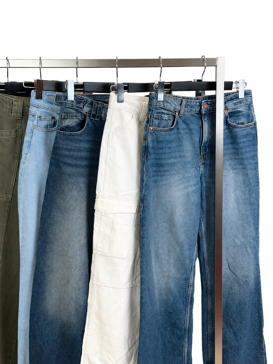 Mix-vetements-jean-jeans-coupe-droite-large-oversize-denim-bleu-moderne-homme-ete-hiver-vetement-vintage-grossiste-friperie-wholesaler-seconde-main-marque-occasion-revente-textile-piece-80-90-2000-2010-Y2K-french-pick-reseller-vinted