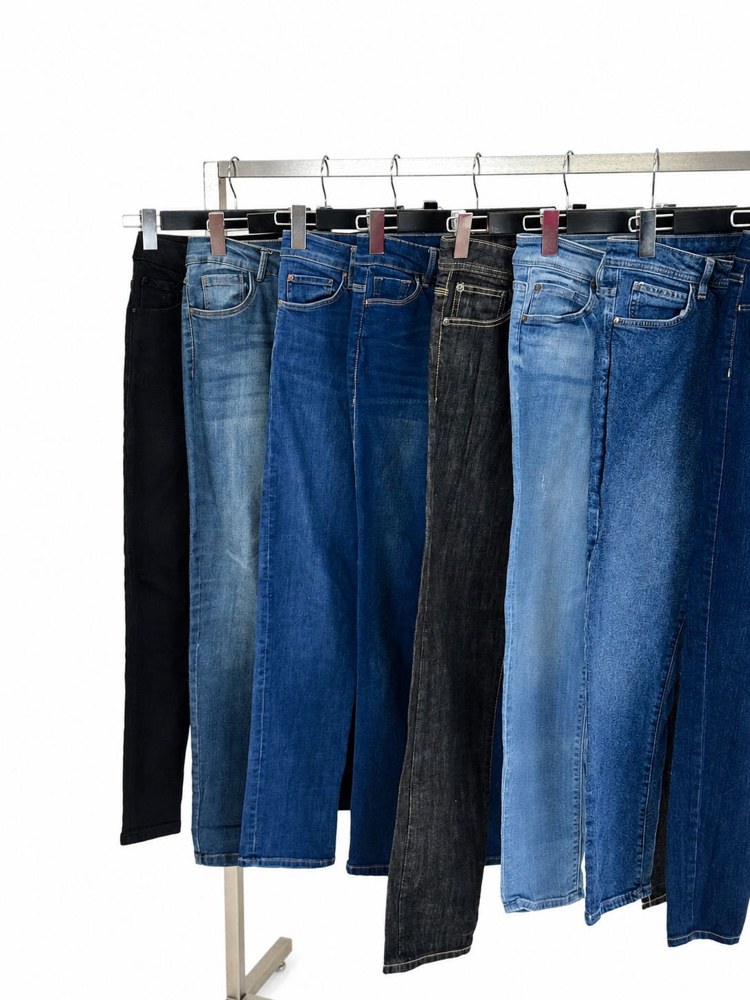 Mix-vetements-jean-jeans-coupe-slim-denim-bleu-moderne-femme-ete-hiver-vetement-vintage-grossiste-friperie-wholesaler-seconde-main-marque-occasion-revente-textile-piece-80-90-2000-2010-Y2K-french-pick-reseller-vinted