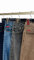 Mix-vetements-jean-jeans-denim-bleu-moderne-homme-ete-hiver-vetement-vintage-grossiste-friperie-wholesaler-seconde-main-marque-occasion-revente-textile-piece-80-90-2000-2010-Y2K-french-pick-reseller-vinted