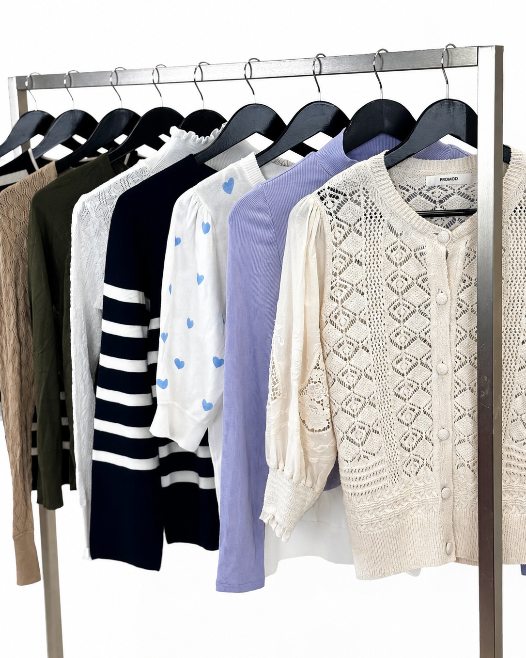 Mix-vetements-pull-cardigan-leger-laine-fin-sweat-tement-vintage-grossiste-friperie-wholesaler-seconde-main-marque-occasion-revente-textile-piece-80-90-2000-2010-Y2K-french-pick-reseller-vinted