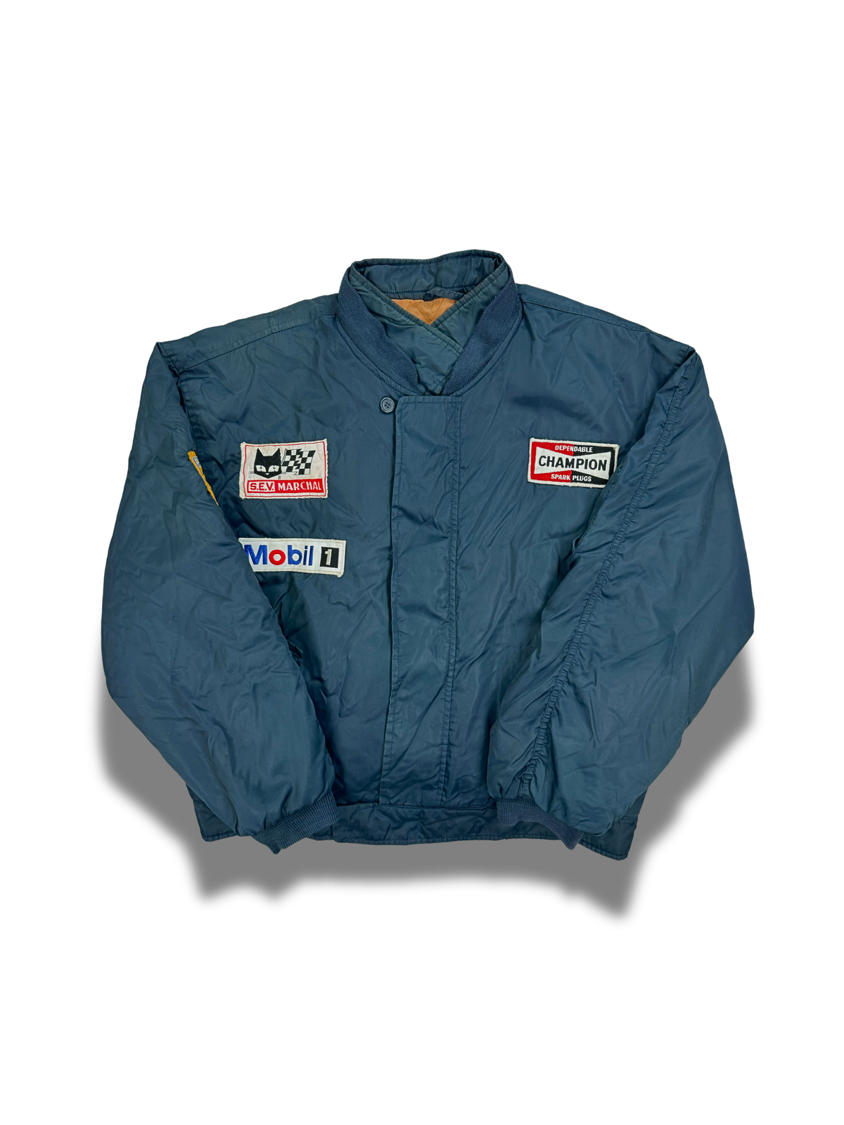mix-racing-course-marque-de-voiture-formule-1-partenaire-sponsor-honda-infiniti-nissan-ferrari-porsche-car-brand-t-shirt-pull-veste-col-camioneur-homme-femme-moderne-vetements-vintage-moderne-grossiste-friperie-fripe-homme-femme-wholesaler-seconde-main-marque-occasion-textile-piece-annees-80-90-2000-2010-french-pick-reseller-vinted-reseller-vinted-vente-en-ligne
