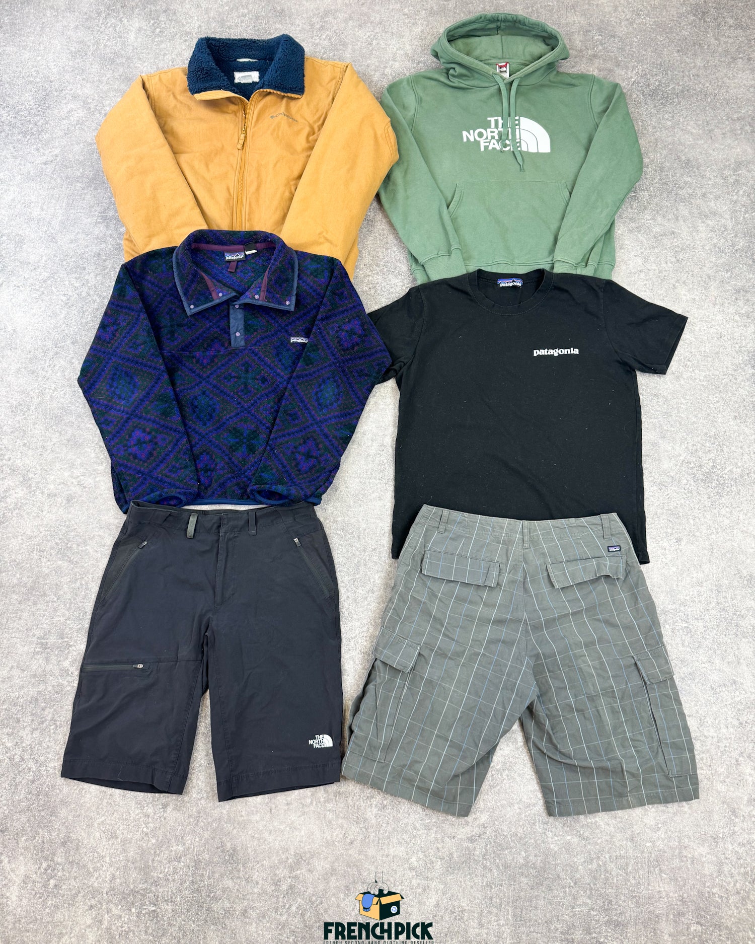 mix-patagonia-the-north-face-columbia-technique-outdoor-marque-ete-hiver-vetements-sweat-manteau-pantalon-jean-chemise-pull-top-t-shirt-banane-sac-echarpe-femme-homme-moderne-vetement-grossiste-friperie-wholesaler-seconde-main-marque-occasion-textile-piece-80-90-2000-2010-french-pick