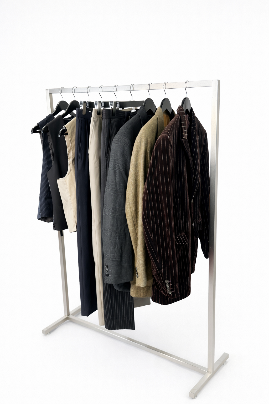 MIX COSTUMES HOMME MODERNES - 20KG